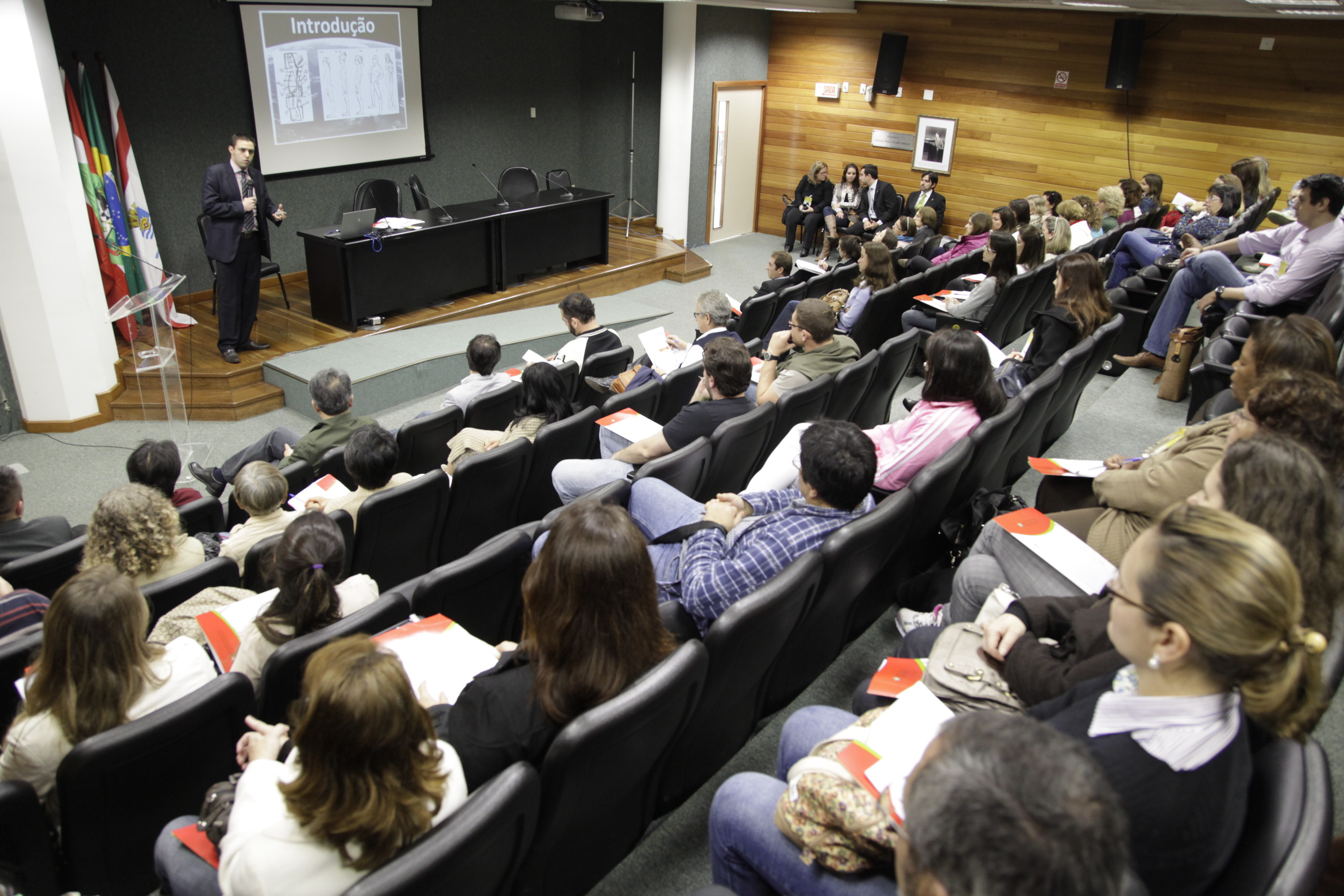 II Seminário de Práticas Integrativas e Complementares no SUS da Região Sul - Plenarinho. Foto:Carlos Kilian