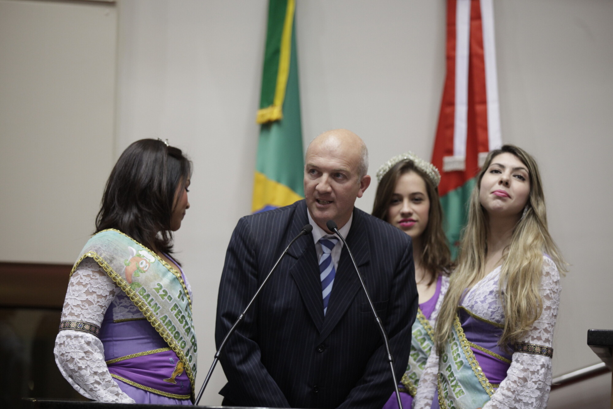 Sessão Ordinária - Plenário Osni Régis. Foto: Carlos Kilian