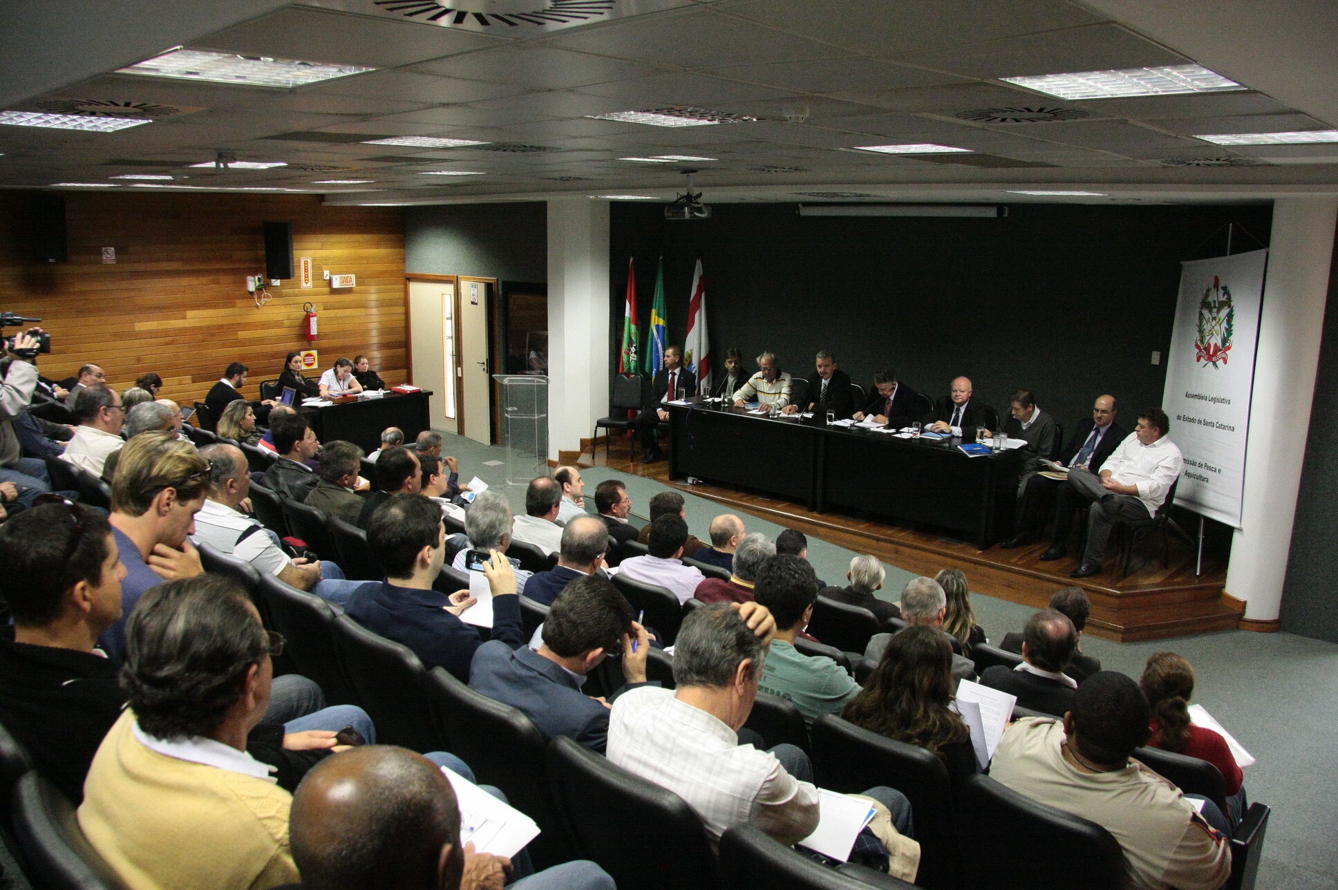 Pescadores artesanais alegam que instruções normativas limitam atividade