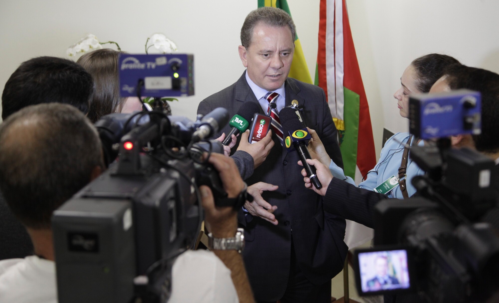 Deputados selam acordo para o fim de voto secreto na Assembleia