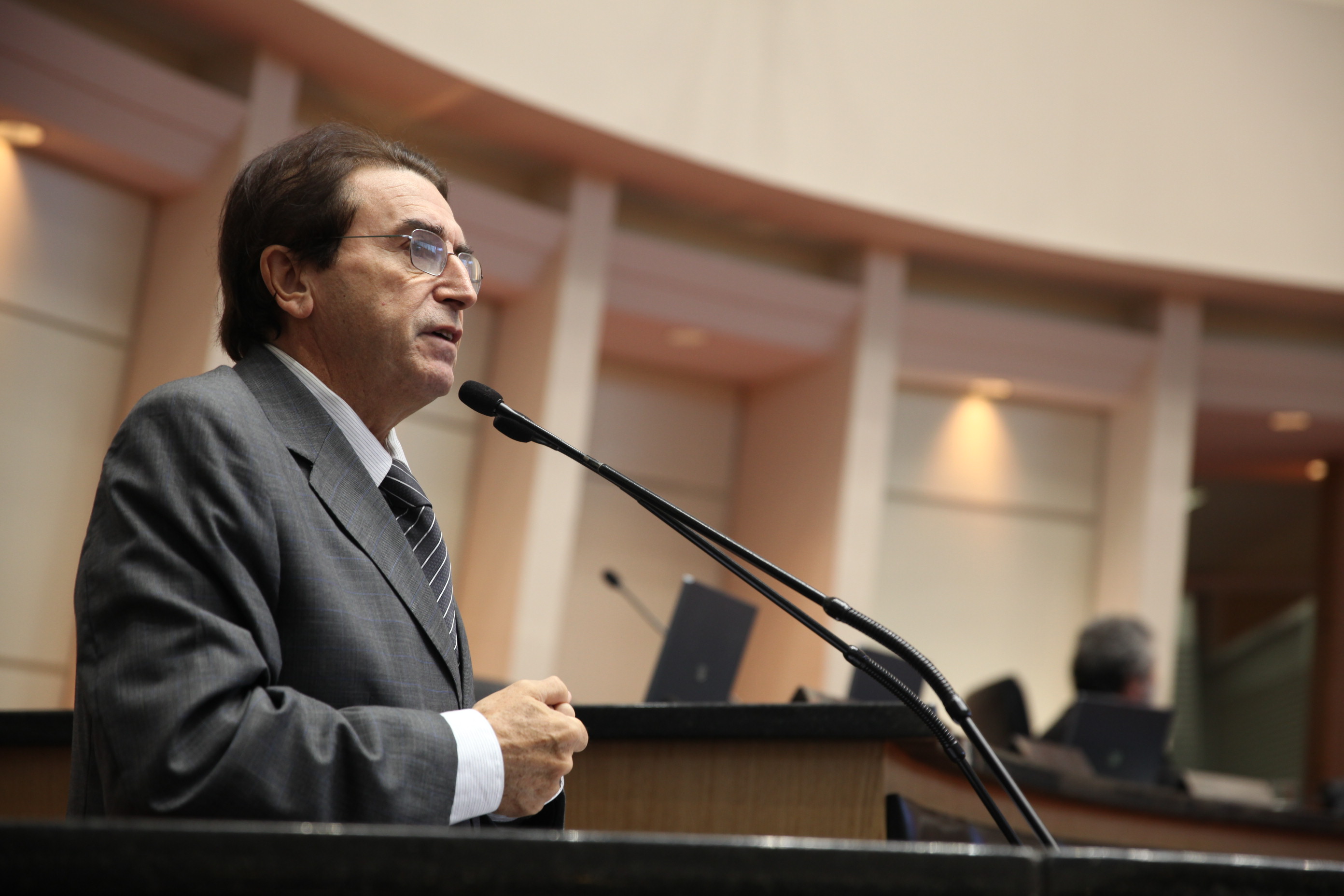 Sessão Ordinária - Plenário Osni Régis - Deputado: Antonio Aguiar (PMDB) - Foto: Lucas Gabriel Diniz