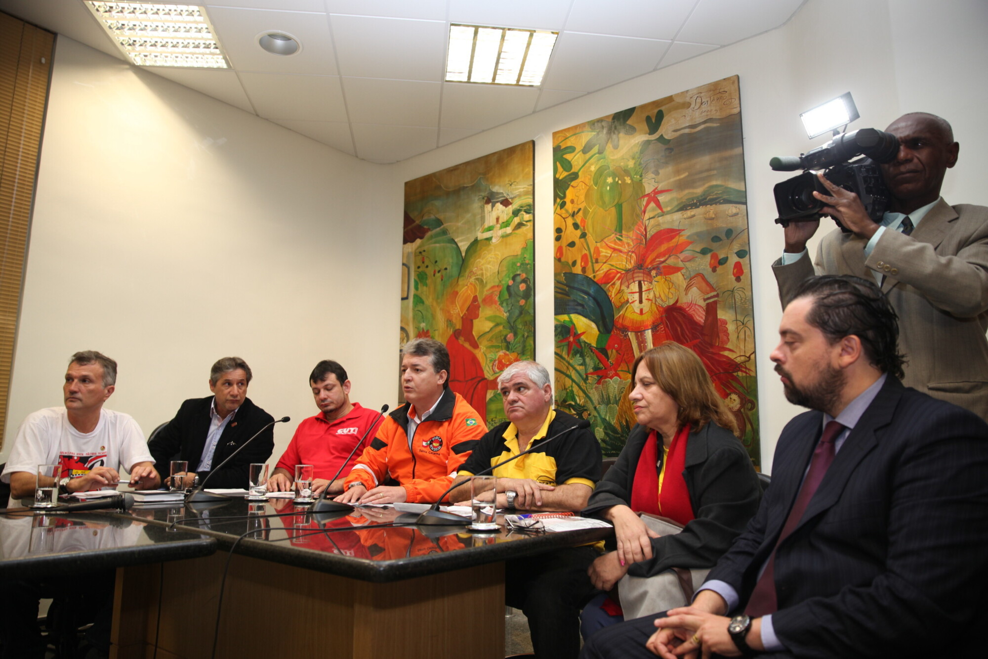 Centrais sindicais anunciam manifestações em cinco municípios catarinenses