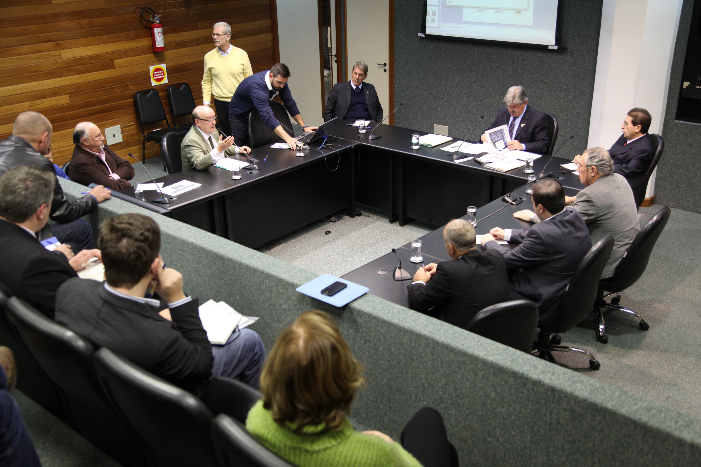 Reunião da Comissão de Transportes. Foto: Miriam Zomer