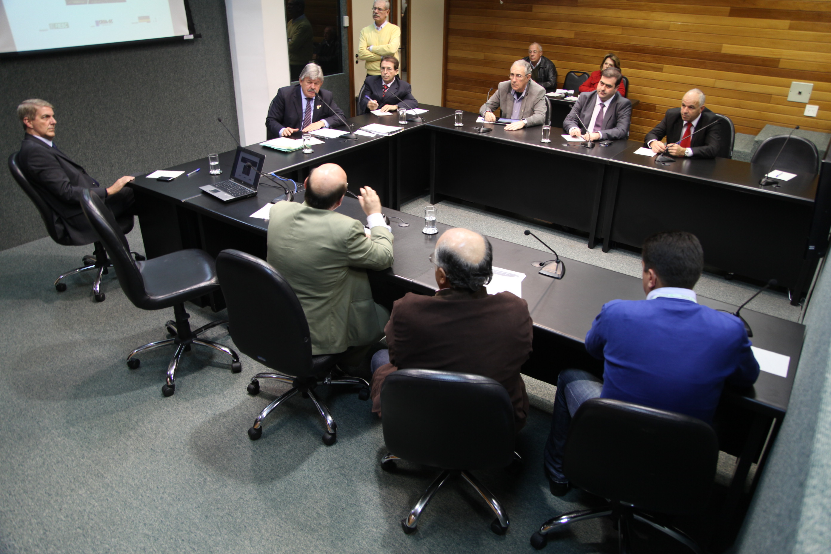 Reunião da Comissão de Transportes. Foto: Miriam Zomer