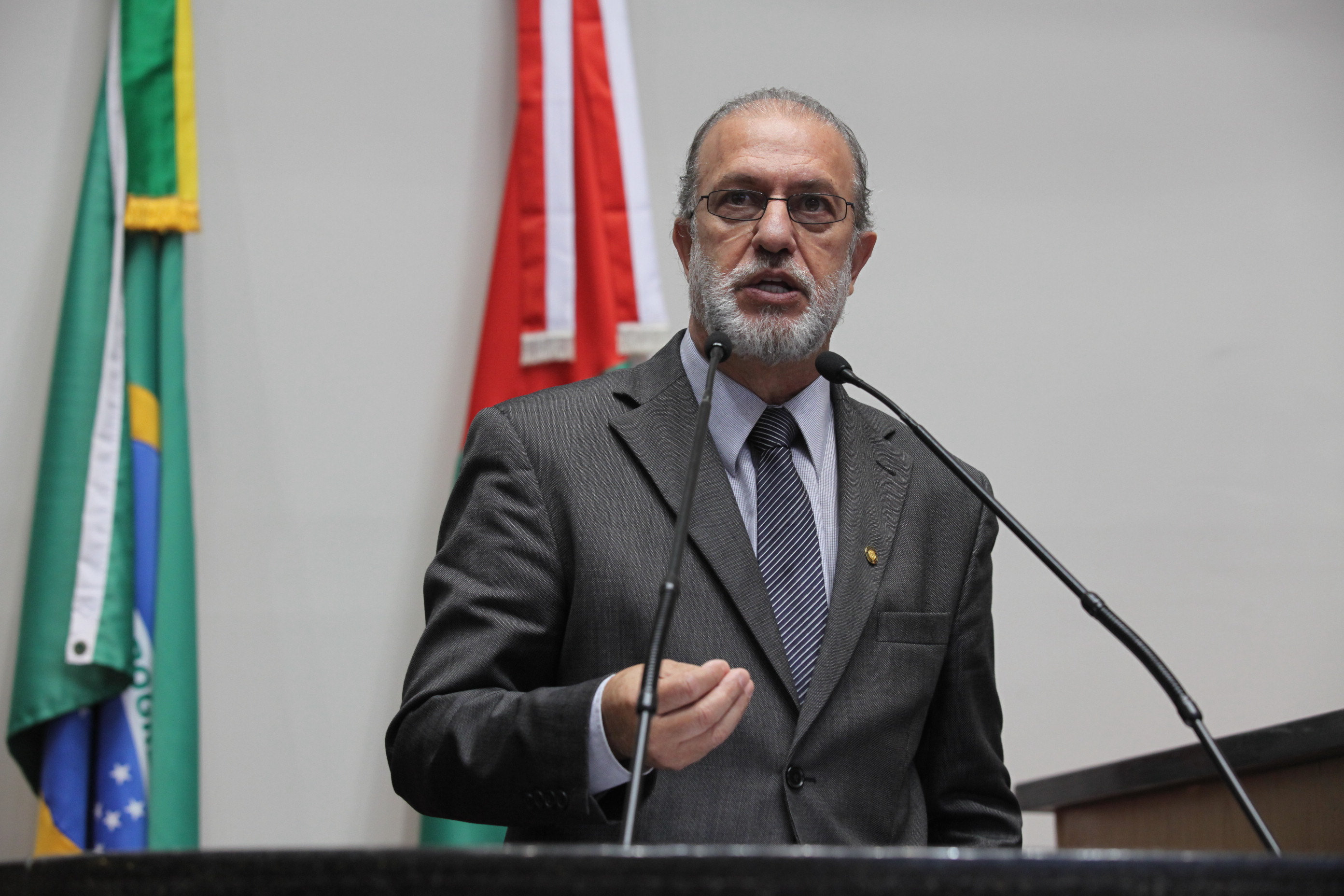 Sessão Ordinária - Plenário Osni Régis. Deputado Nilson Gonçalves (PSDB). Foto: Solon Soares