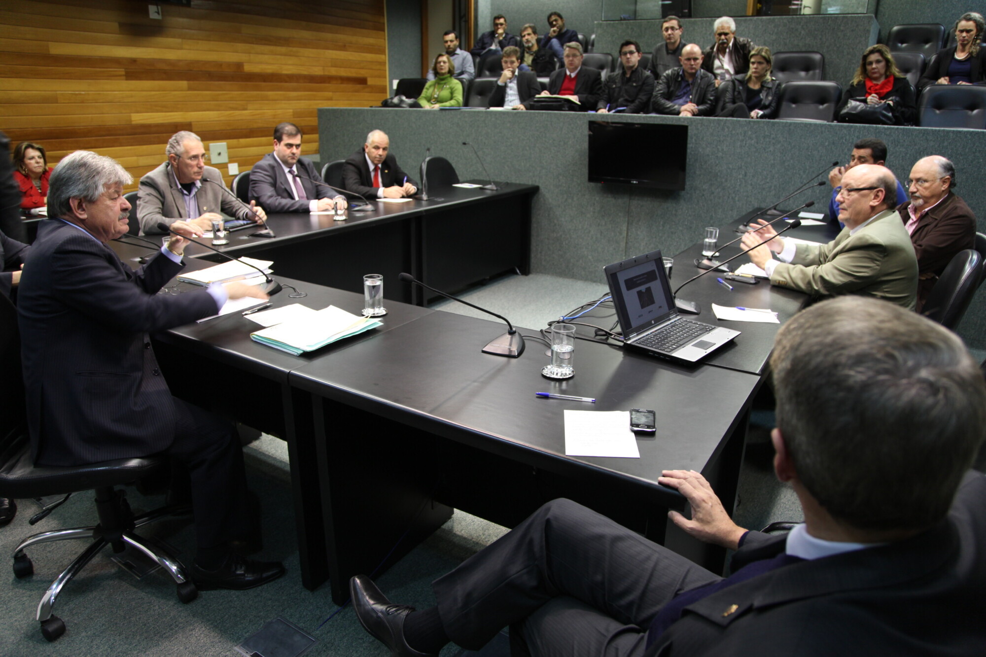 Comissão promove reunião técnica sobre novos traçados ferroviários