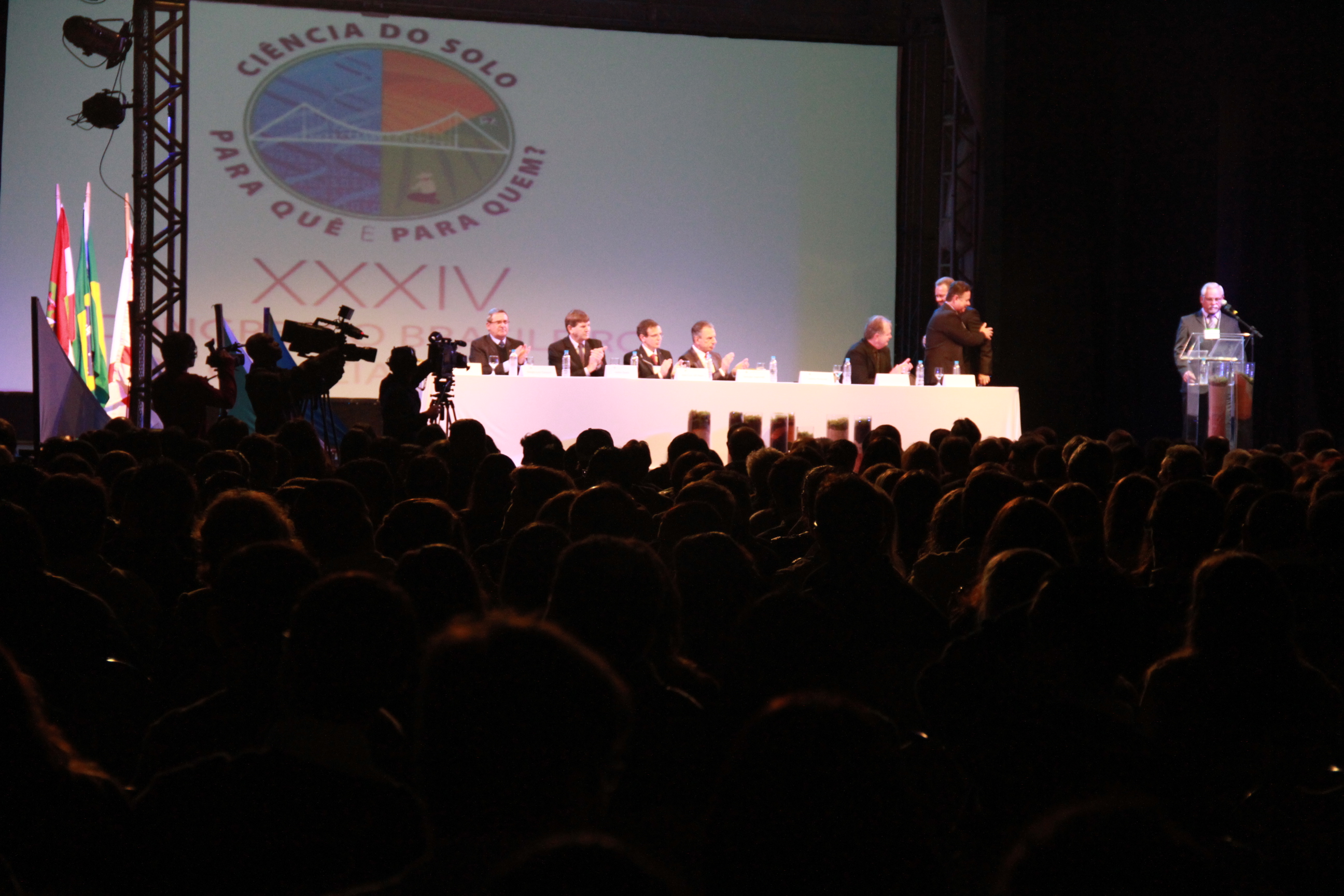 Abertura do XXXIV Congresso Brasileiro de Ciência do Solo. Fotos: Miriam Zomer