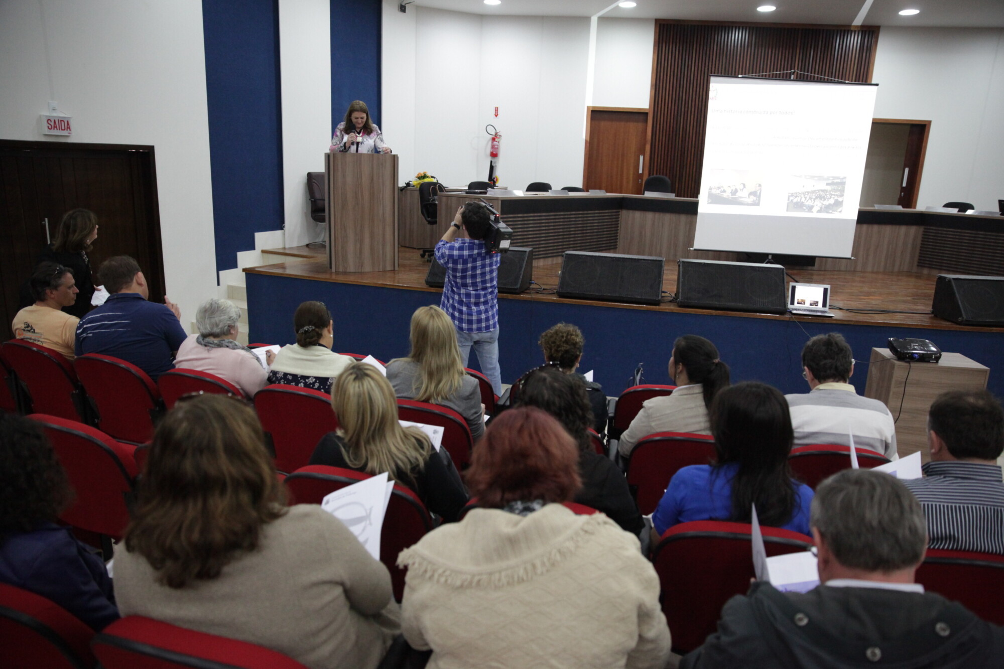 Representantes das Amas instituem Associação Catarinense de Autismo