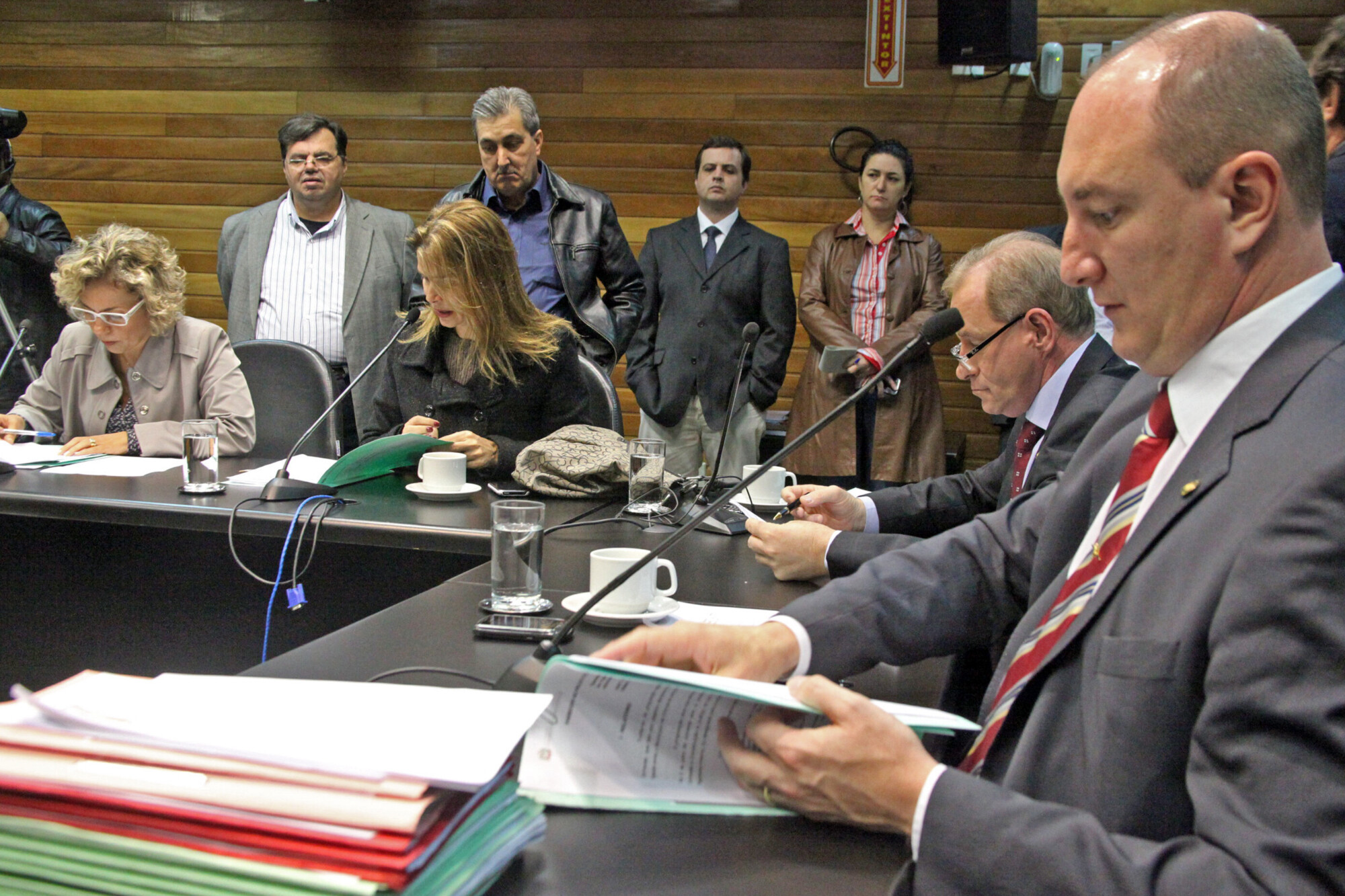 Violência doméstica é abordada na CCJ