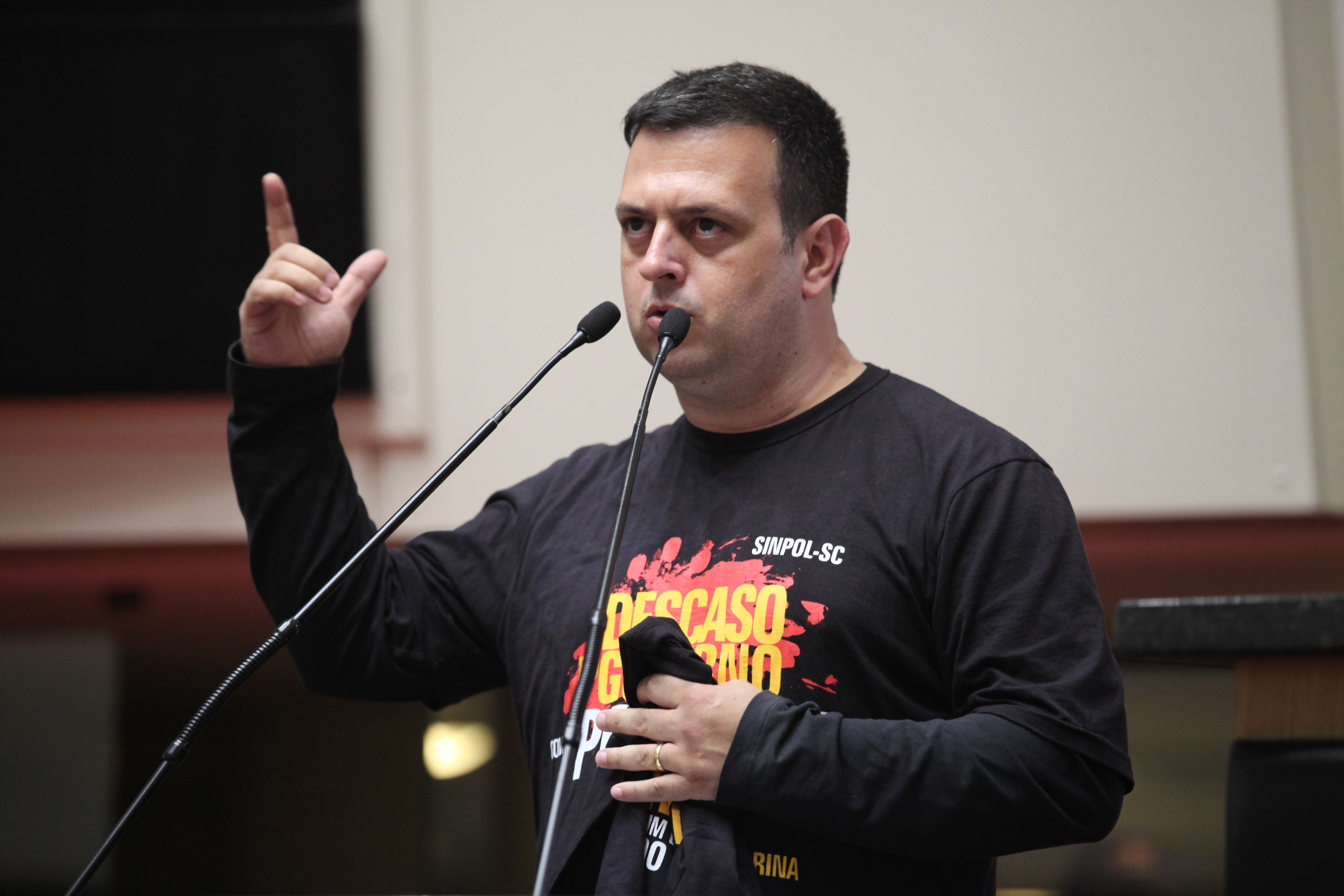 Sessão Ordinária - Plenário Osni Regis - Anderson Amaorim - Presidente do SIMPOL-SC - Foto: Solon Soares