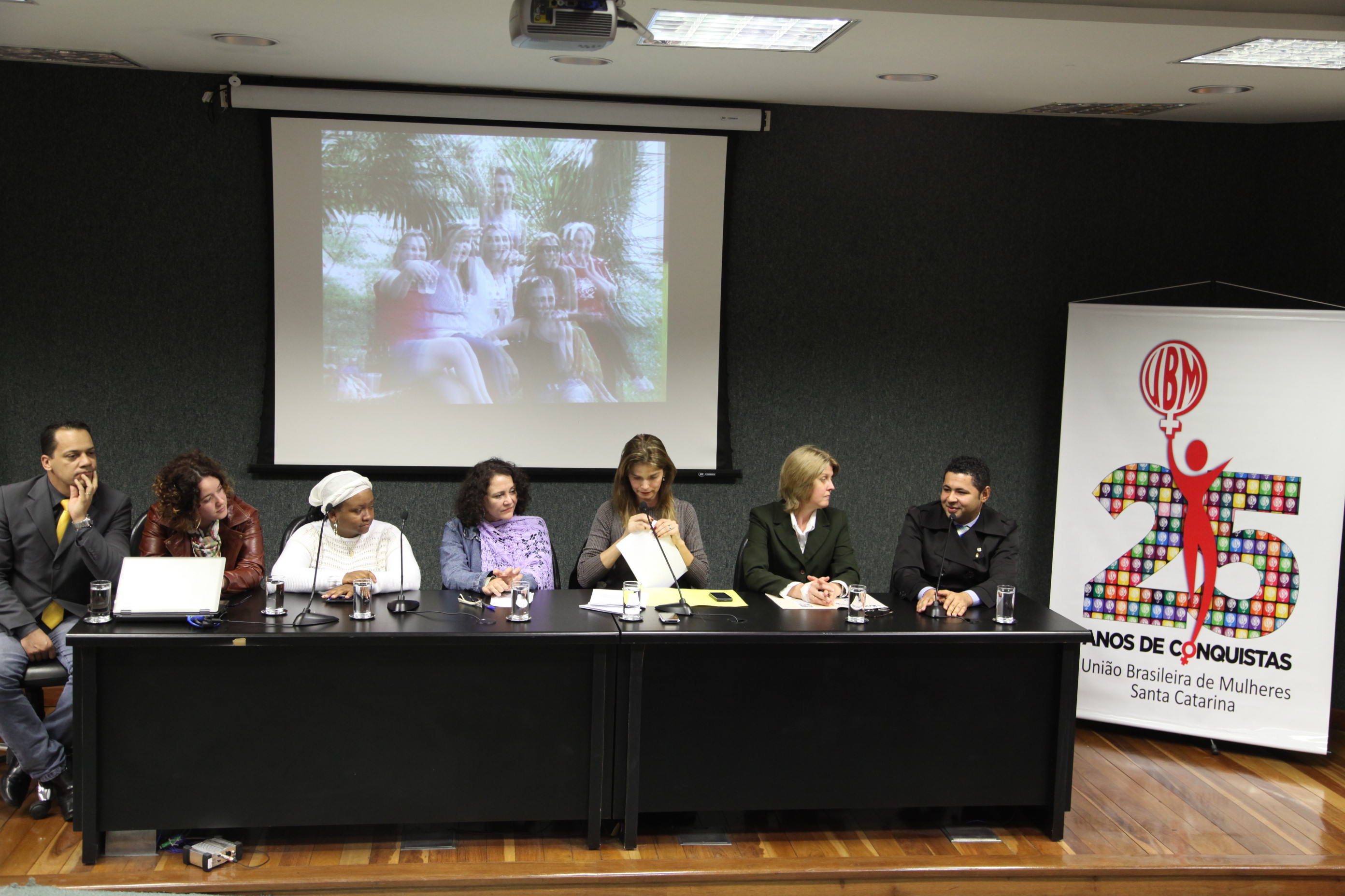 Homenagem aos 25 anos de Fundação da UBM - União Brasileira de Mulheres