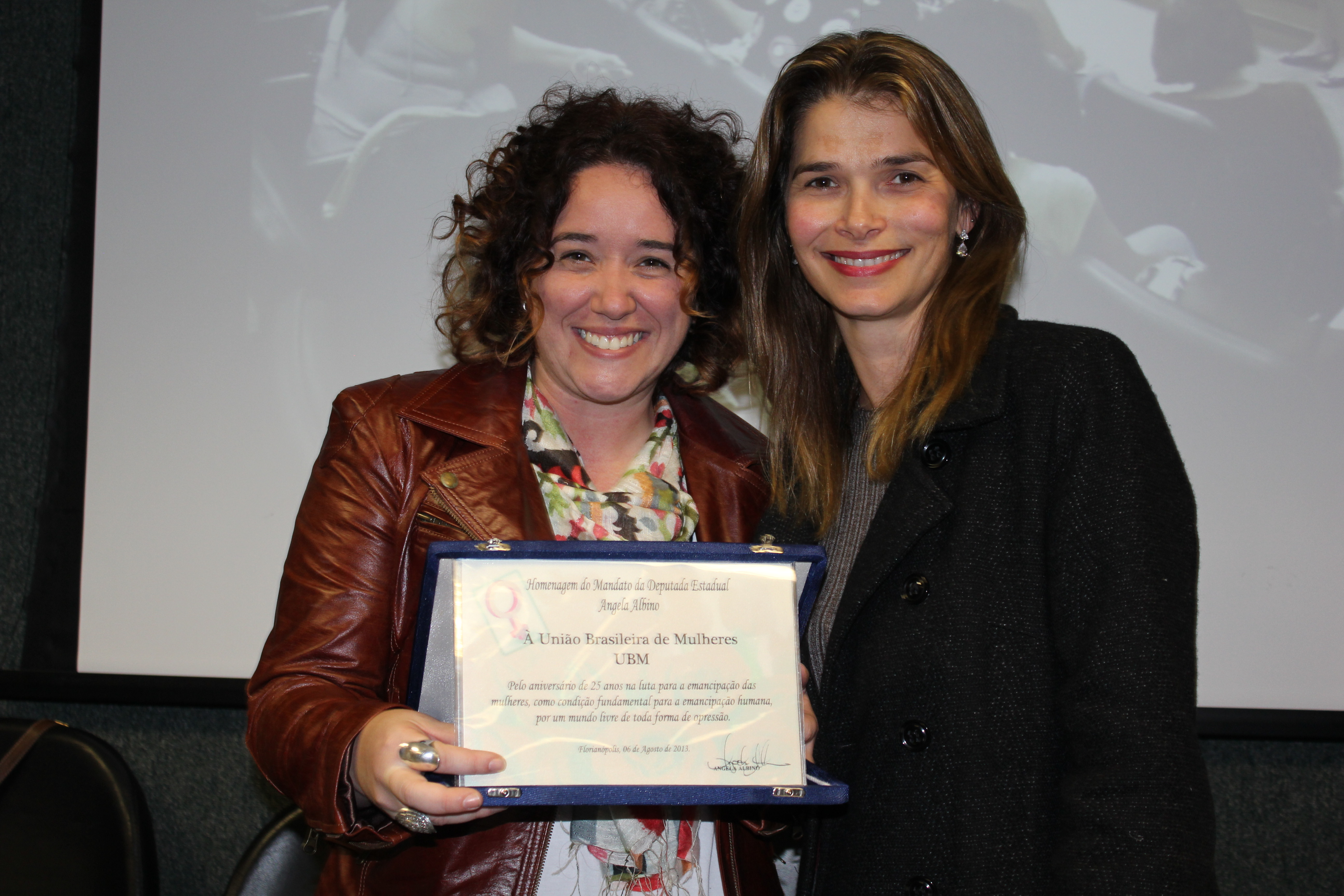 Homenagem aos 25 anos de Fundação da UBM - União Brasileira de Mulheres