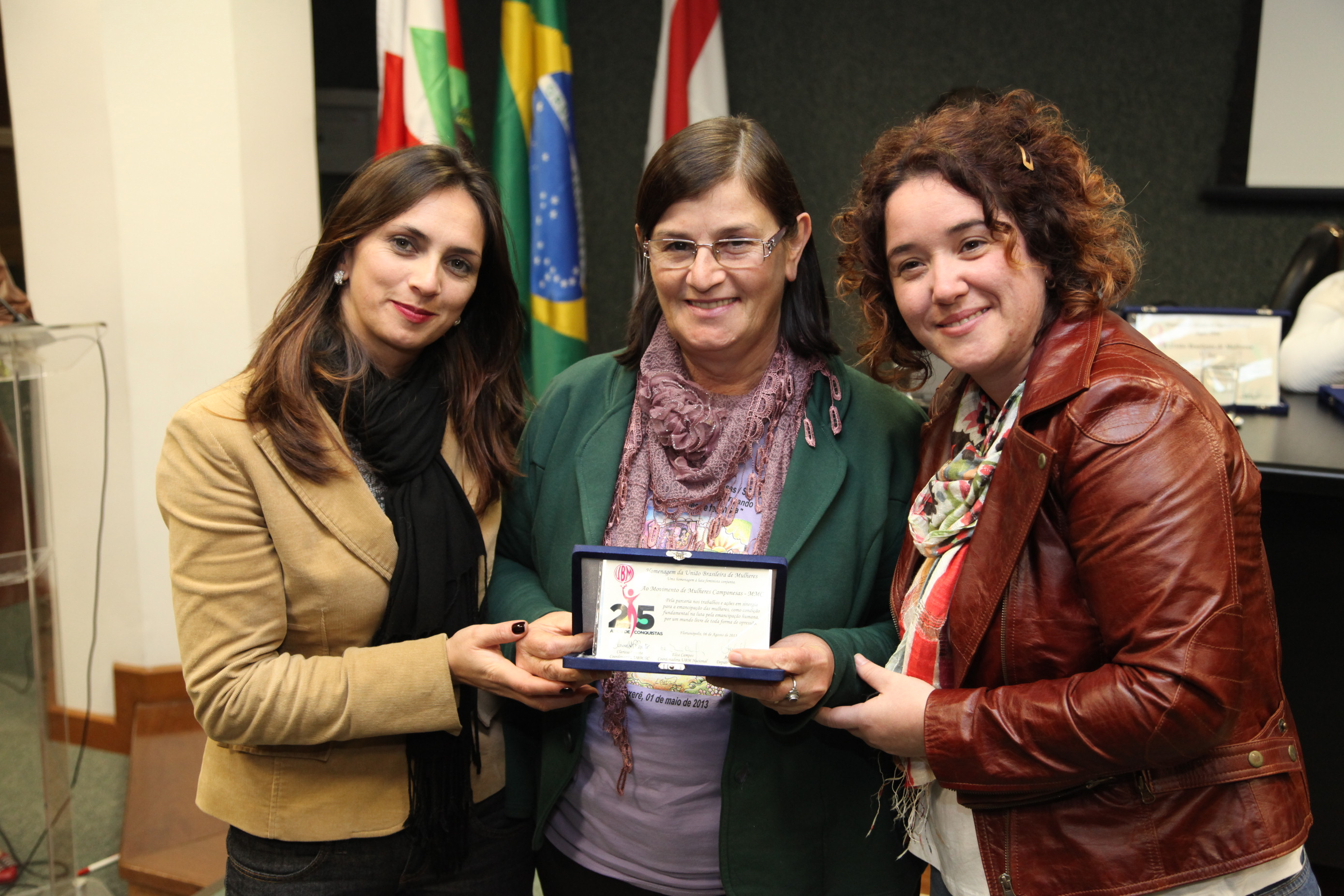 Homenagem aos 25 anos de Fundação da UBM - União Brasileira de Mulheres