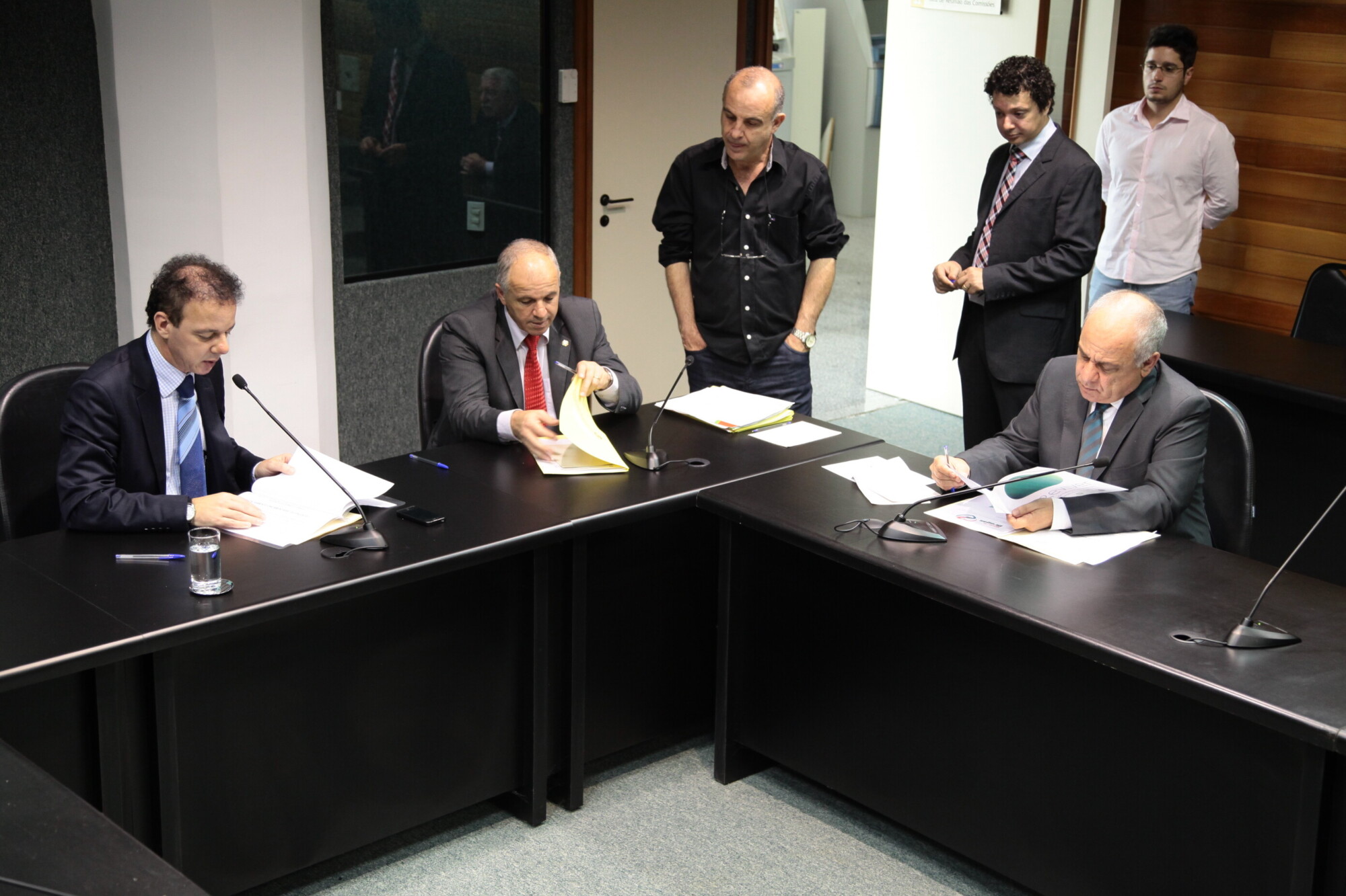Comissão de Combate às Drogas apresenta projeto para reabilitação de dependentes