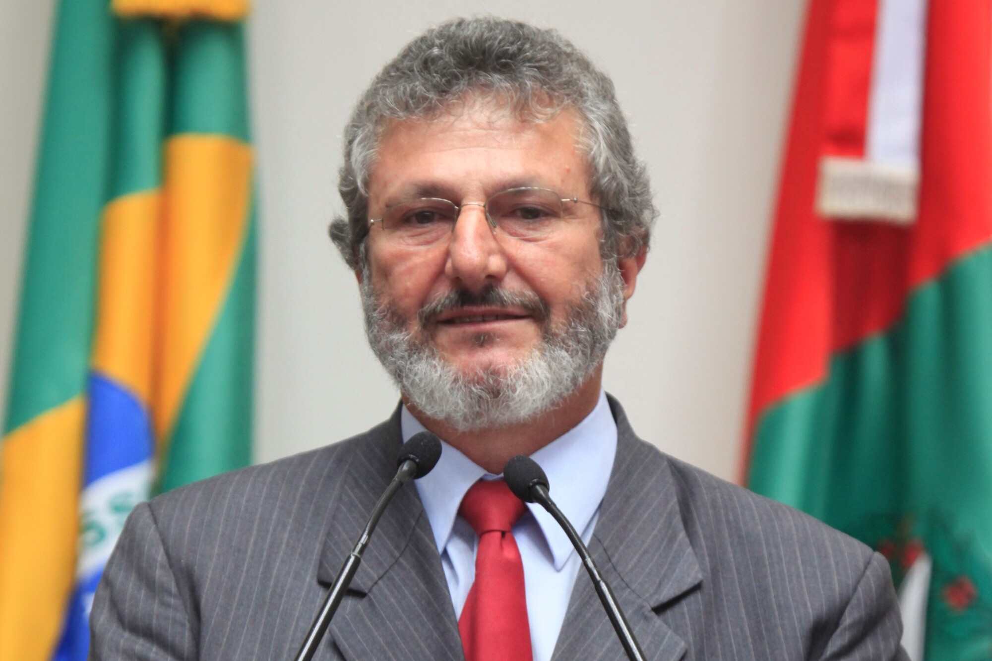Deputado pede ações imediatas para auxiliar atingidos por barragem em Abdon Batista