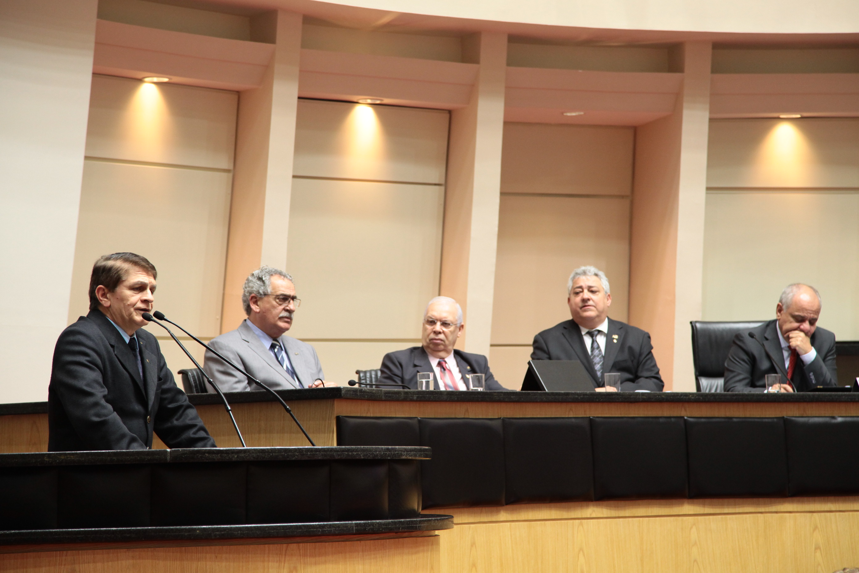 Sessão Especial em homenagem ao Conselho Regional de Corretores de Imóveis de Santa Catarina CRECI - 11ª Região/SC, pela passagem dos 40 anos de fundação. Foto: Miriam Zomer