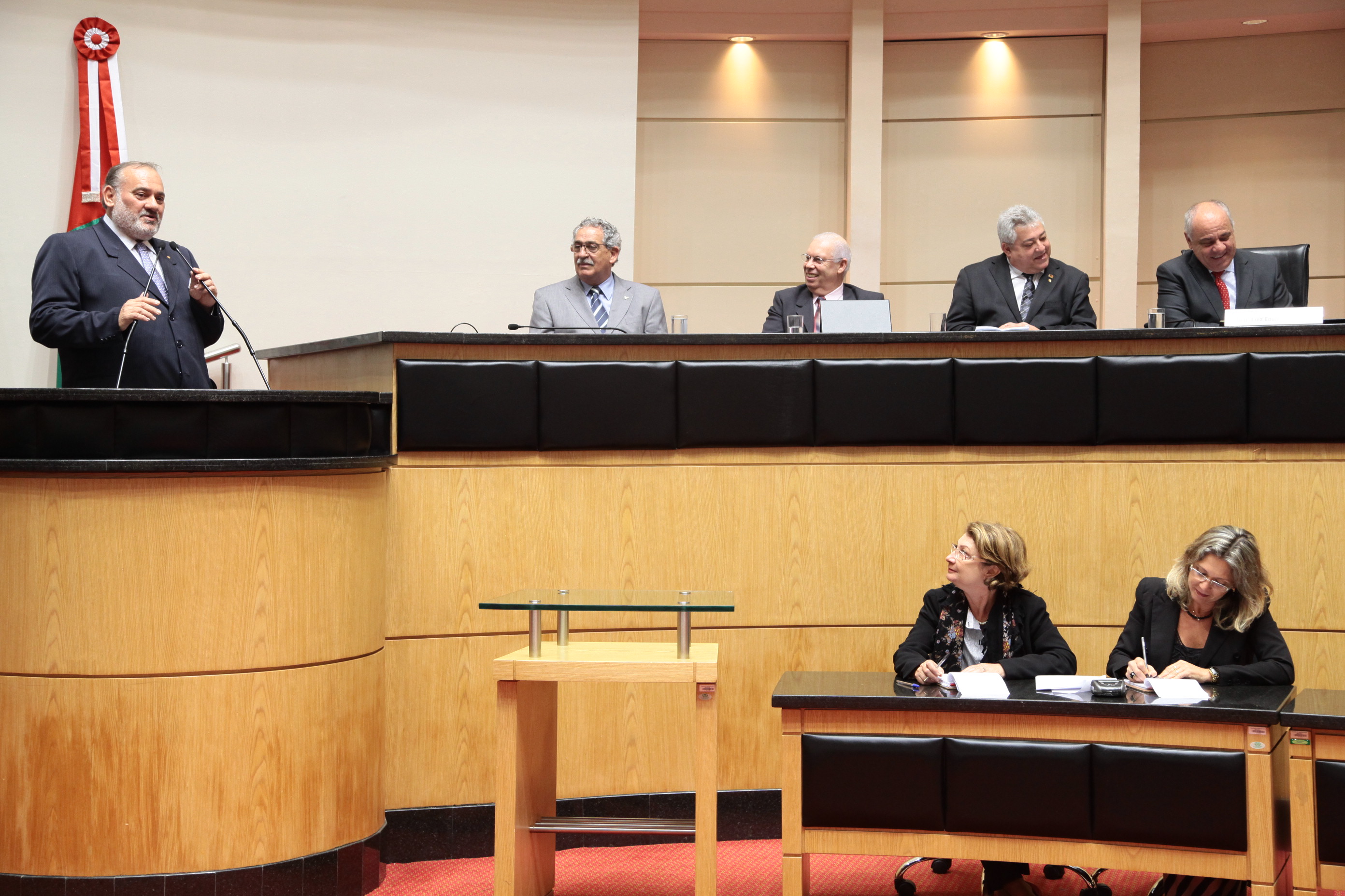 Sessão Especial em homenagem ao Conselho Regional de Corretores de Imóveis de Santa Catarina CRECI - 11ª Região/SC, pela passagem dos 40 anos de fundação. Foto: Miriam Zomer