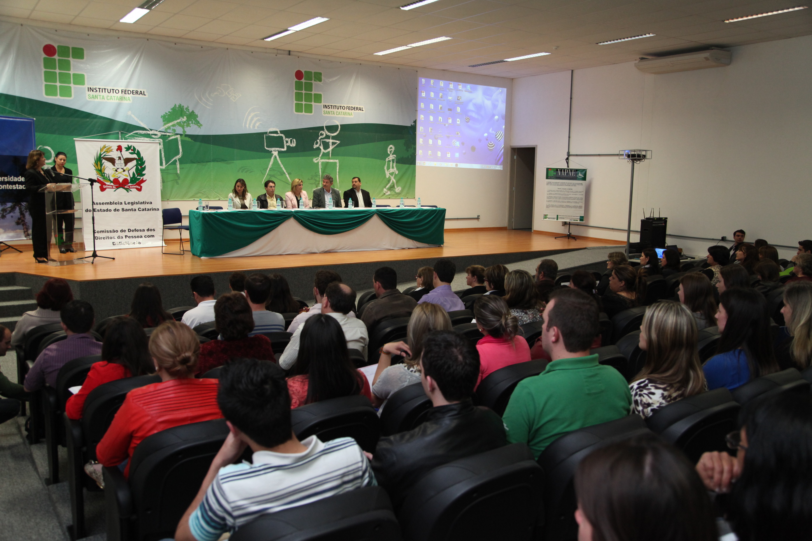 Seminário de Inclusão da Pessoa com Deficiência no Ensino Superior - Canoinhas-SC