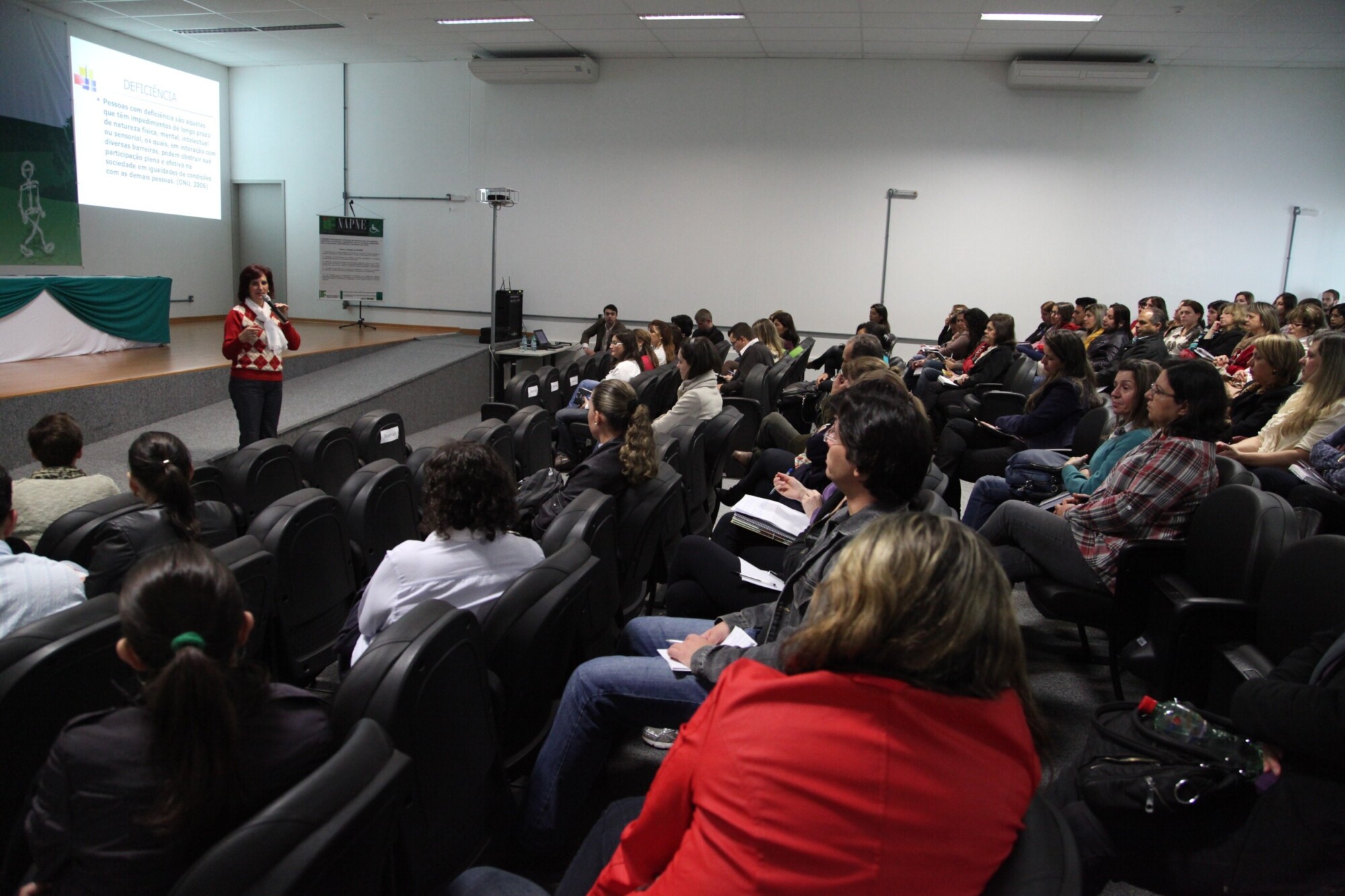 Comissão promove debate sobre a inclusão da pessoa com deficiência no ensino superior