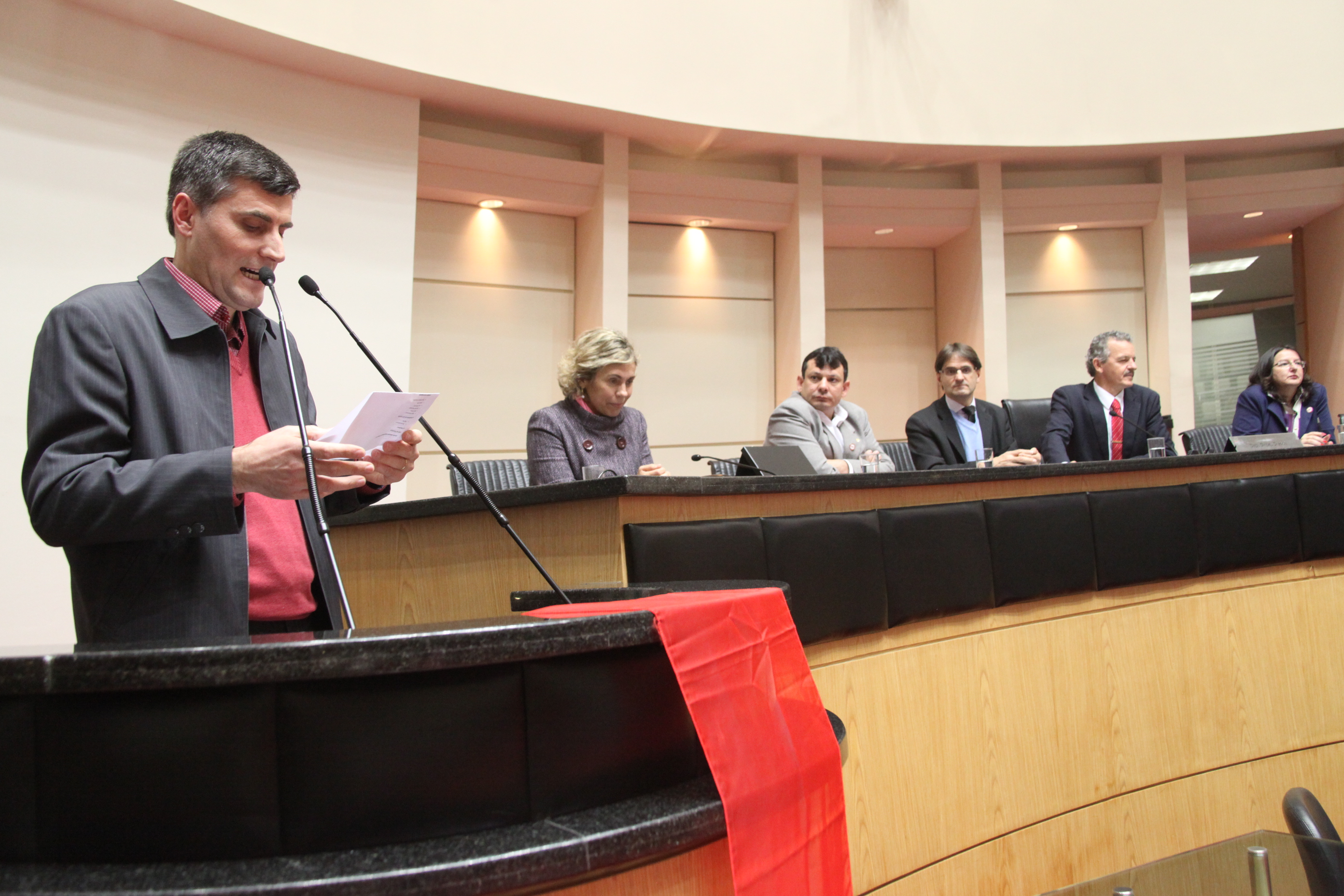 Homenagem aos 30 anos de fundação da CUT nacional. Foto: Fábio Queiroz