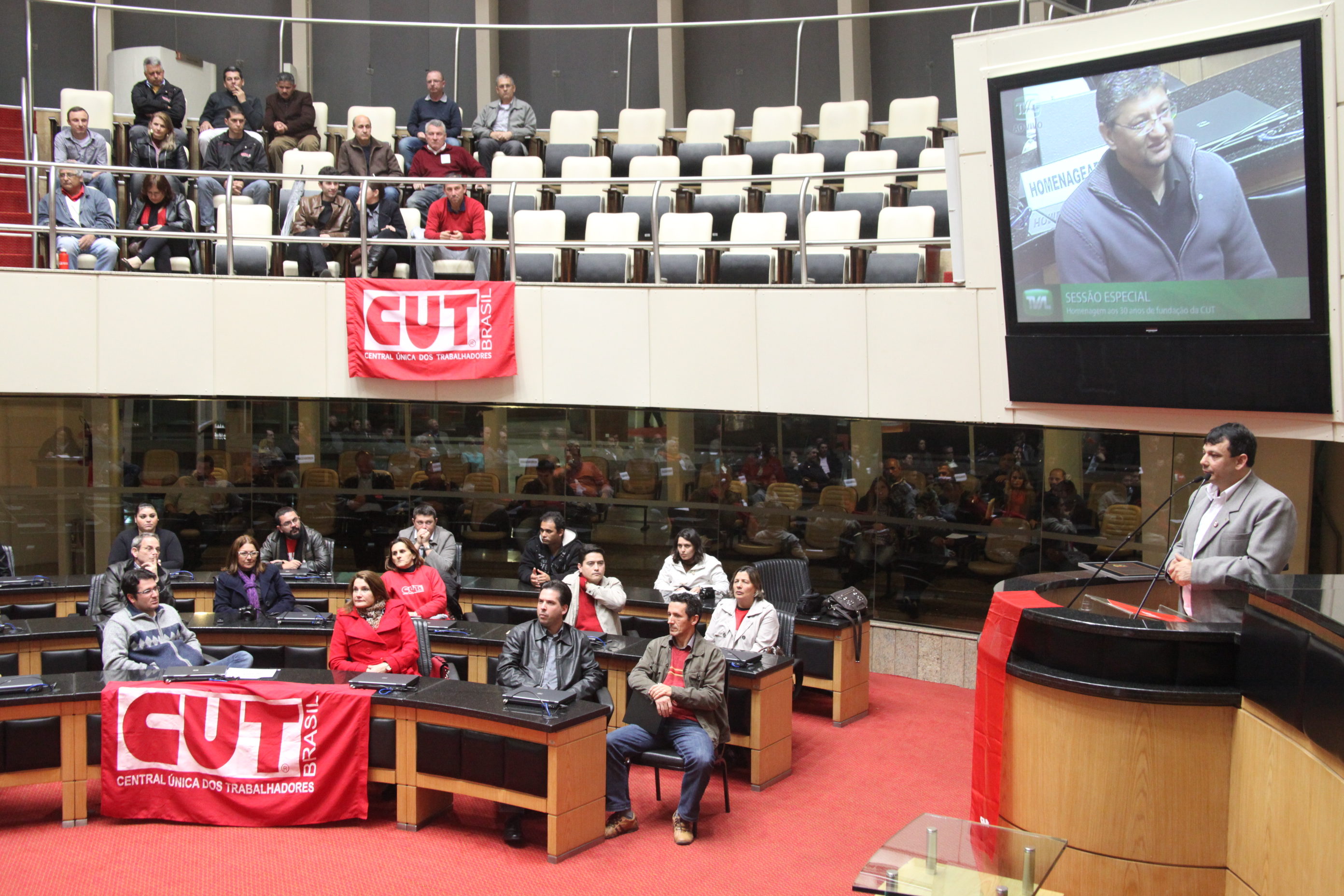 Homenagem aos 30 anos de fundação da CUT nacional. Foto: Fábio Queiroz