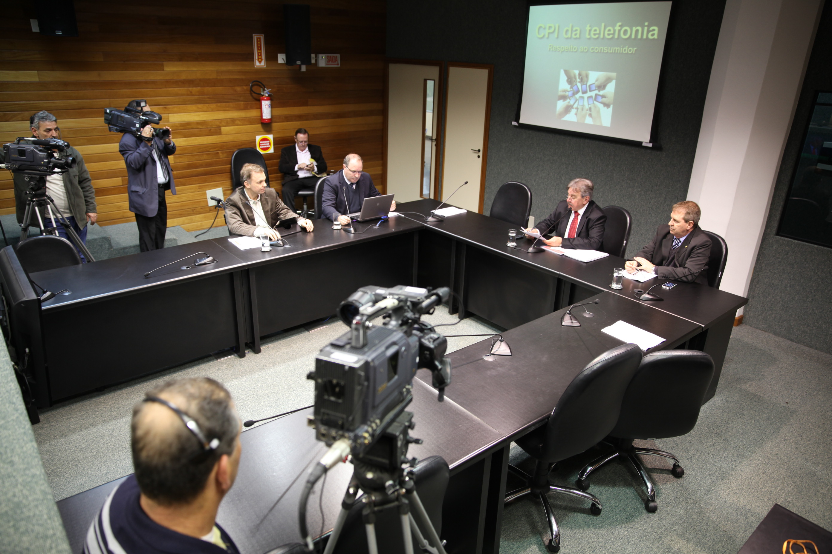 Comissão Parlamentar de Inquérito  (CPI) da Telefonia Móvel no Estado de Santa Catarina. Foto: Miriam Zomer