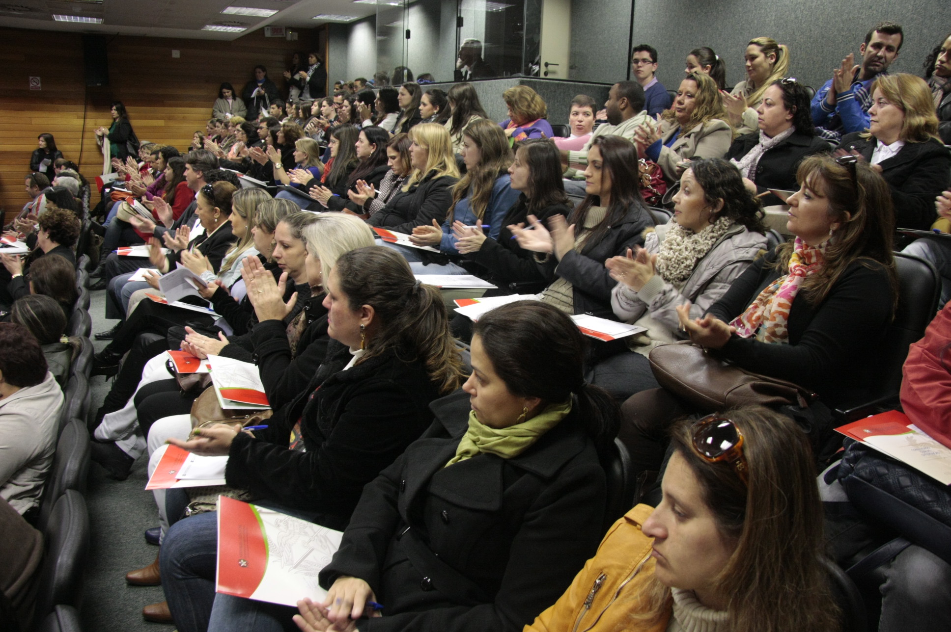 Ato Comemorativo da Semana Estadual das Pessoas com Deficiência Intelectual e Múltipla Seminário de Sensibilização dos Servidores sobre a Alesc Inclusiva. Foto: Eduardo Guedes Oliveira