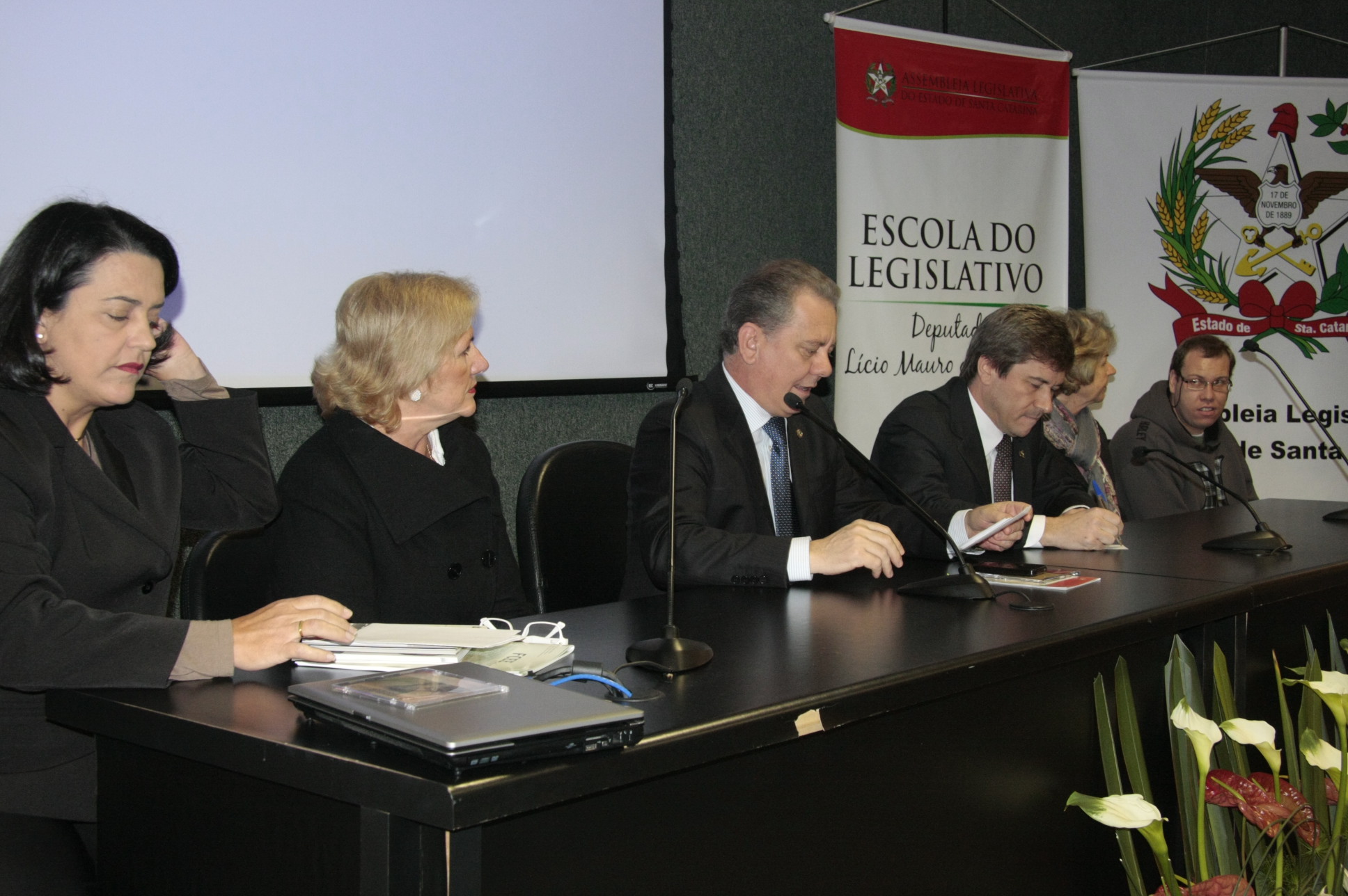 Ato Comemorativo da Semana Estadual das Pessoas com Deficiência Intelectual e Múltipla Seminário de Sensibilização dos Servidores sobre a Alesc Inclusiva. Foto: Eduardo Guedes Oliveira
