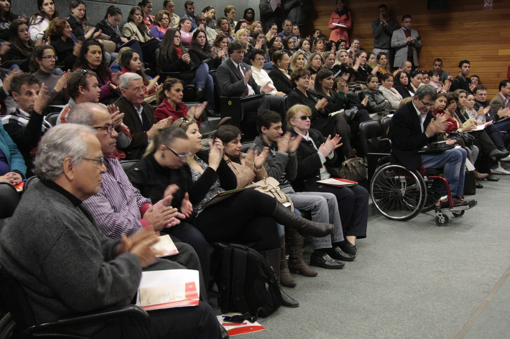 Ato Comemorativo da Semana Estadual das Pessoas com Deficiência Intelectual e Múltipla Seminário de Sensibilização dos Servidores sobre a Alesc Inclusiva. Foto: Eduardo Guedes Oliveira
