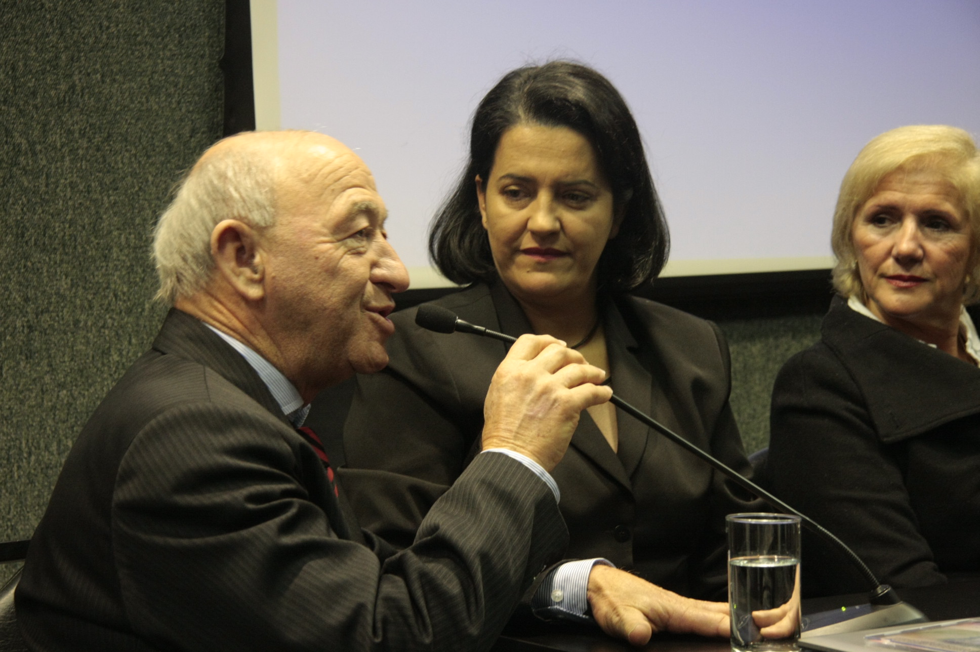 Ato Comemorativo da Semana Estadual das Pessoas com Deficiência Intelectual e Múltipla Seminário de Sensibilização dos Servidores sobre a Alesc Inclusiva. Foto: Eduardo Guedes Oliveira