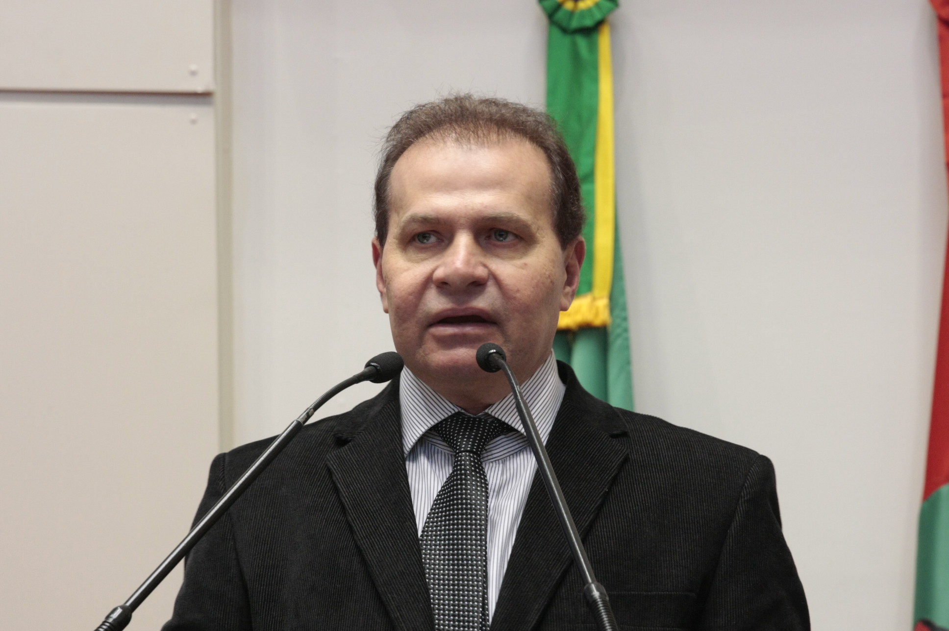 Dep. Gilmar Knaesel. Sessão Ordinária - Plenário Deputado Osni Régis. Foto: Eduardo Guedes de Oliveira.
