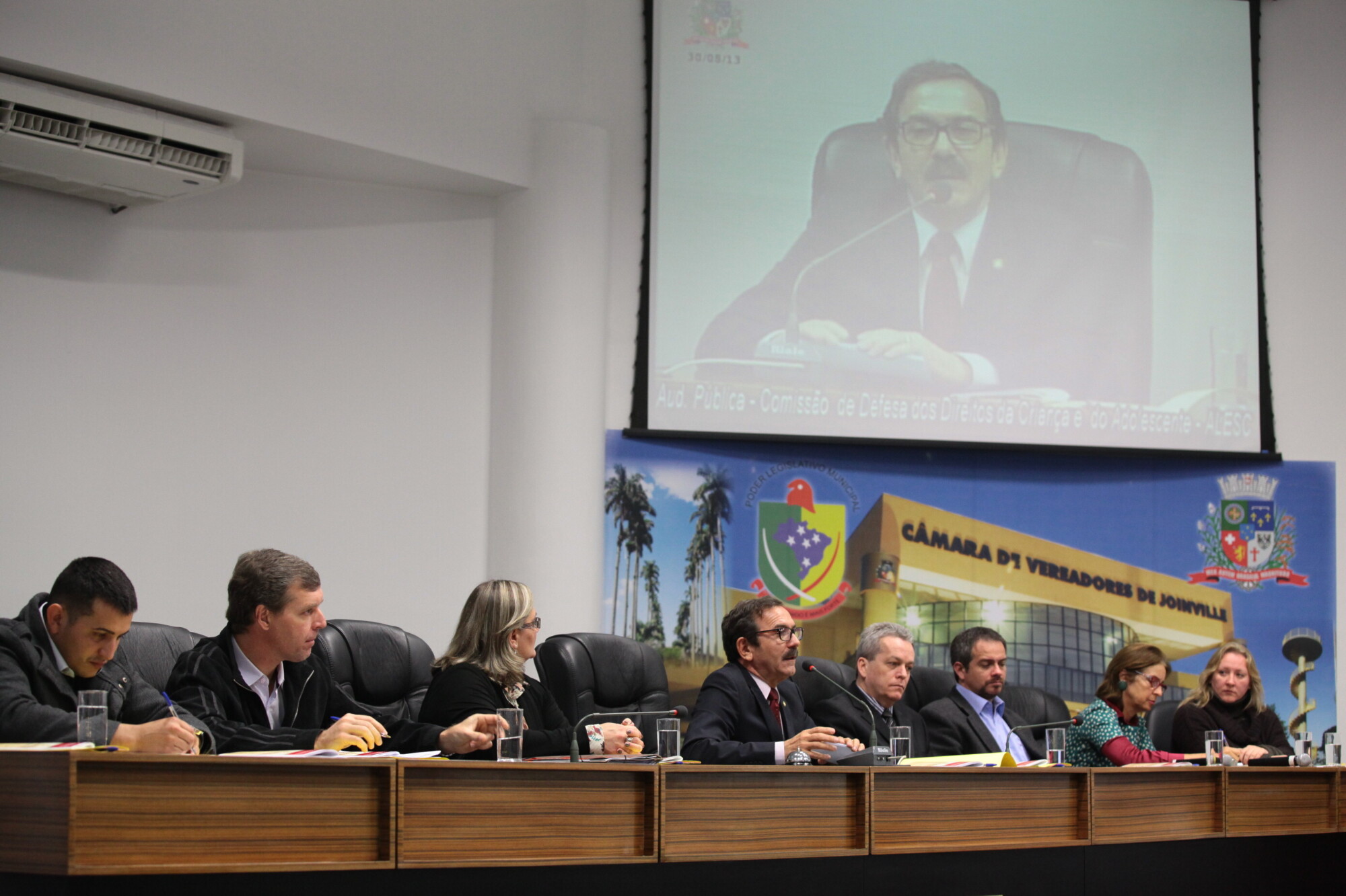 MP e Judiciário de Joinville apontam descaso do governo com menores infratores