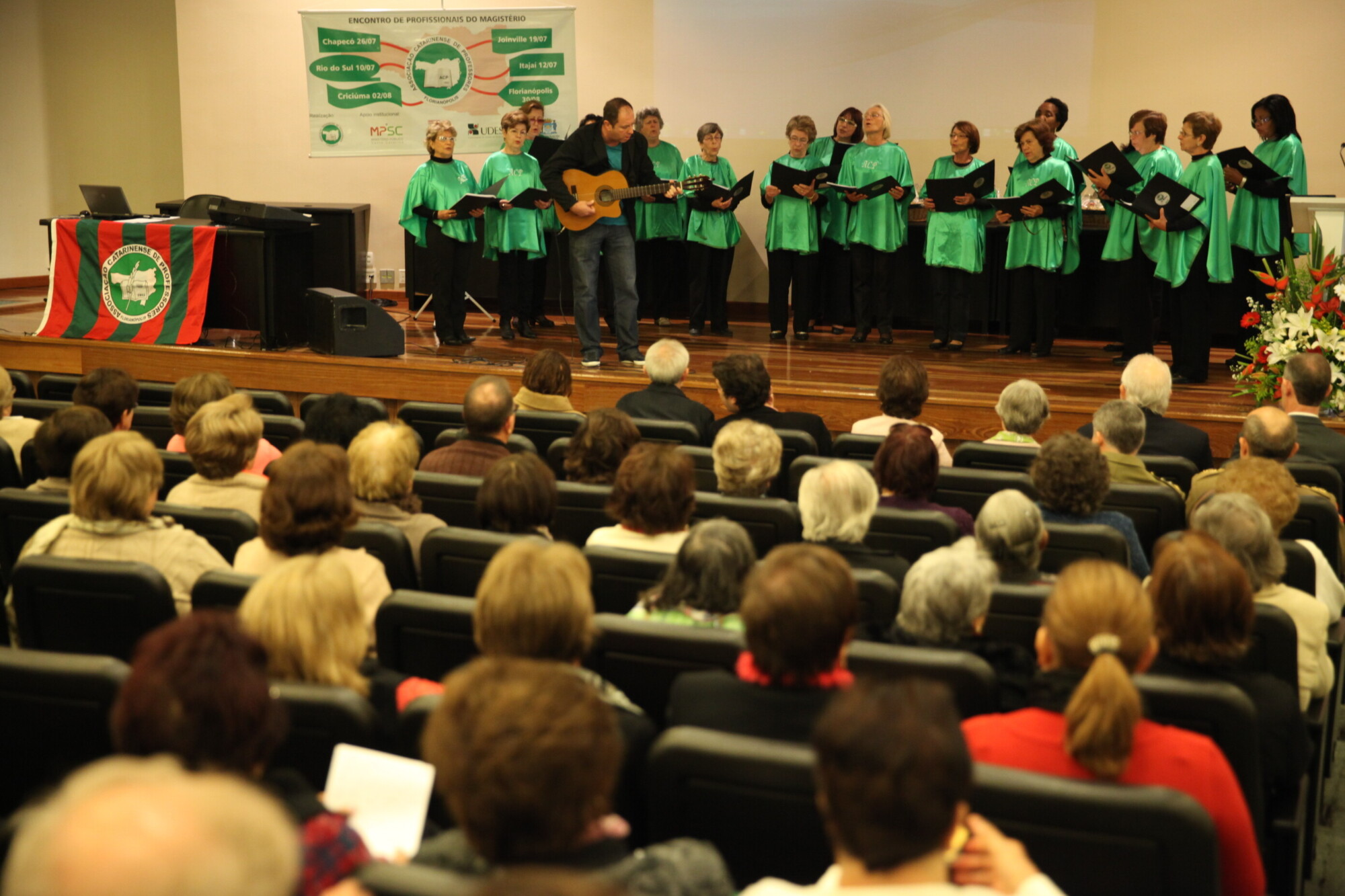 Encontro de professores discute educação