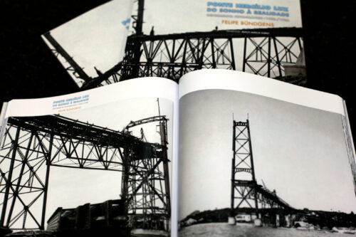 Livro fotográfico resgata trajetória da construção da Ponte Hercílio Luz