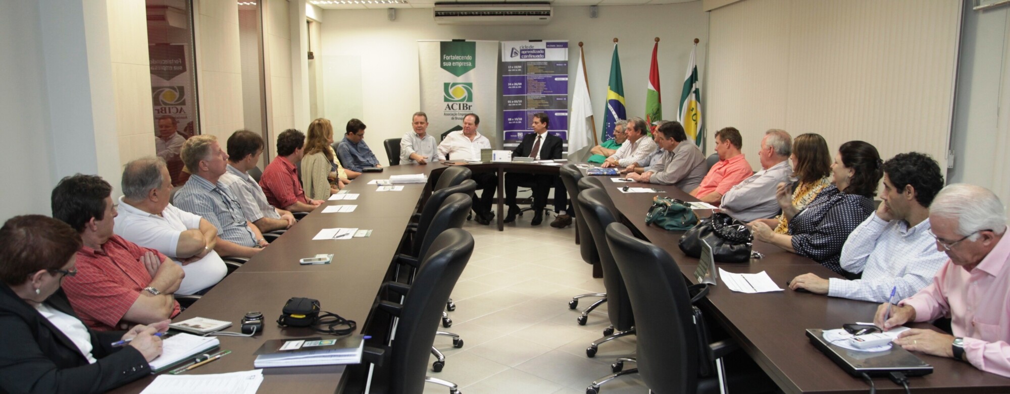 Deputado Joares Ponticelli, fala a empresários da ACIBr sobre reforma política e investimentos públicos. Foto: Carlos Kilian / Agência AL