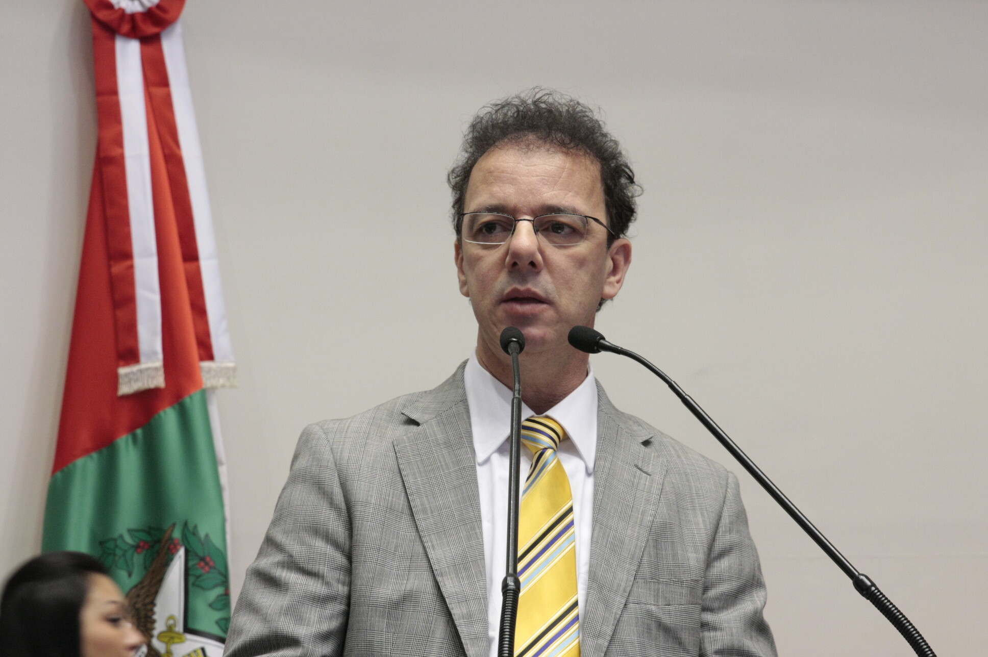 Ismael dos Santos se licencia por 60 dias e Ciro Roza permanece na Assembleia