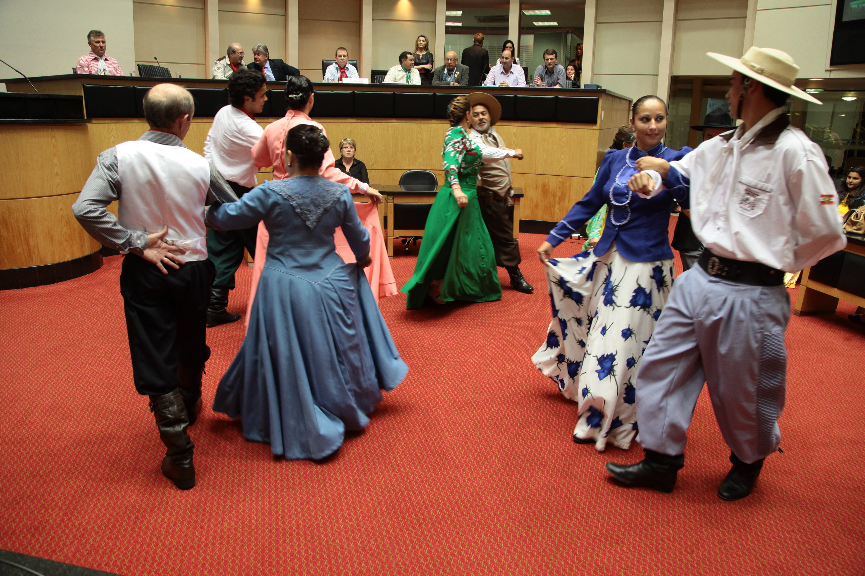 Sessão Especial em homenagem ao MTG/SC - Movimento Tradicionalista Gaúcho, pela passagem dos 40 anos de fundação. Fotos: Miriam Zomer/Agência AL