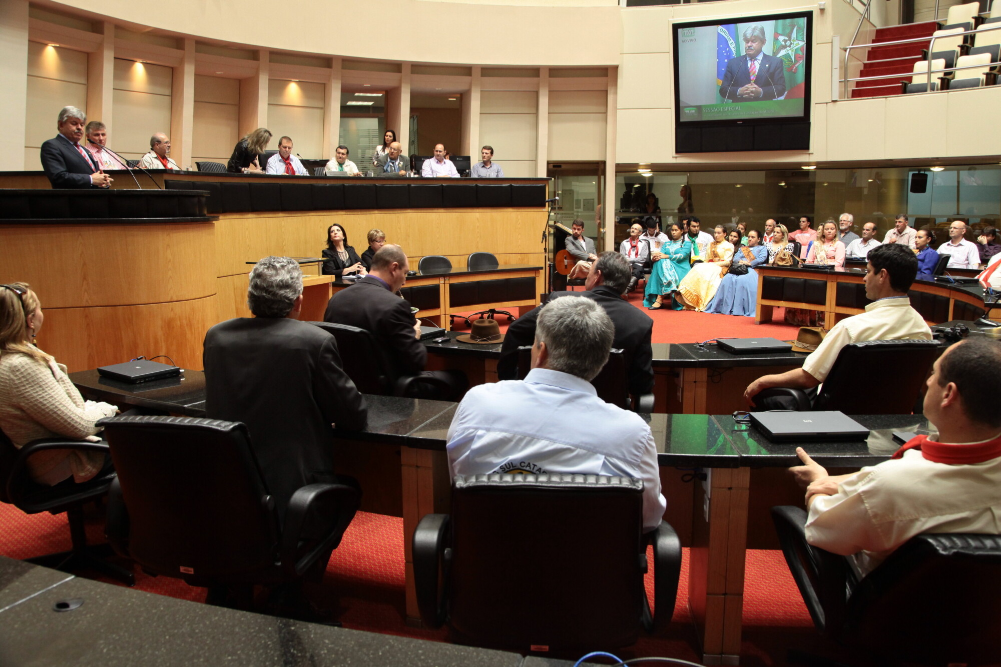 Assembleia homenageia MTG/SC pelos 40 anos de fundação