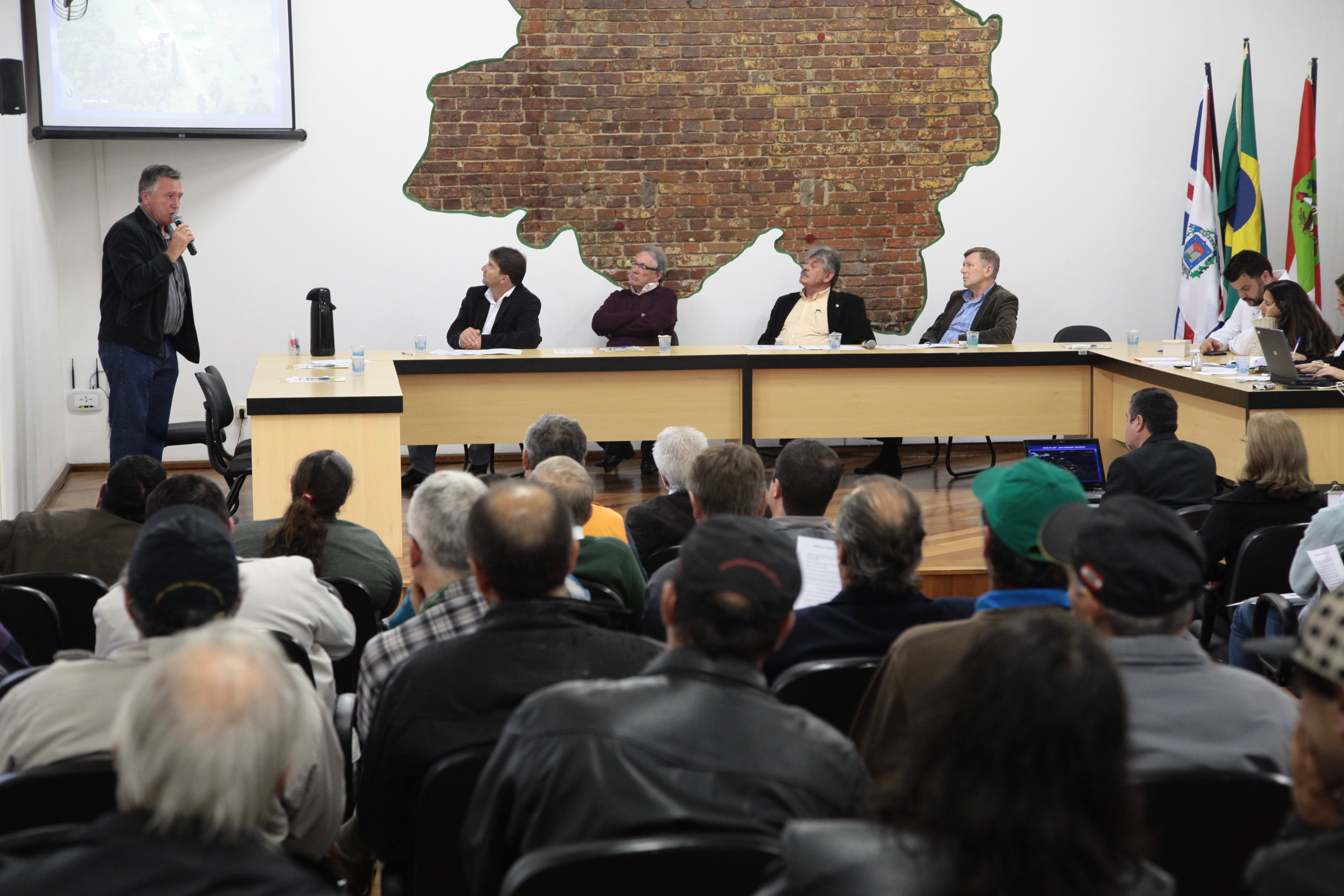 Audiência Pública em Caçador - Antigranizo. FOTO: Miriam Zomer/Agência AL
