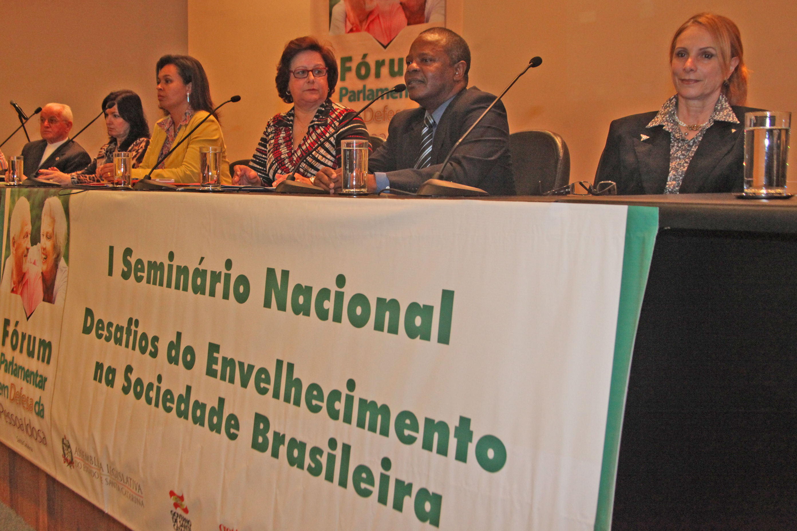 I Seminário Nacional Desafios do Envelhecimento na Sociedade Brasileira. Foto: Fábio Queiroz/Agência AL