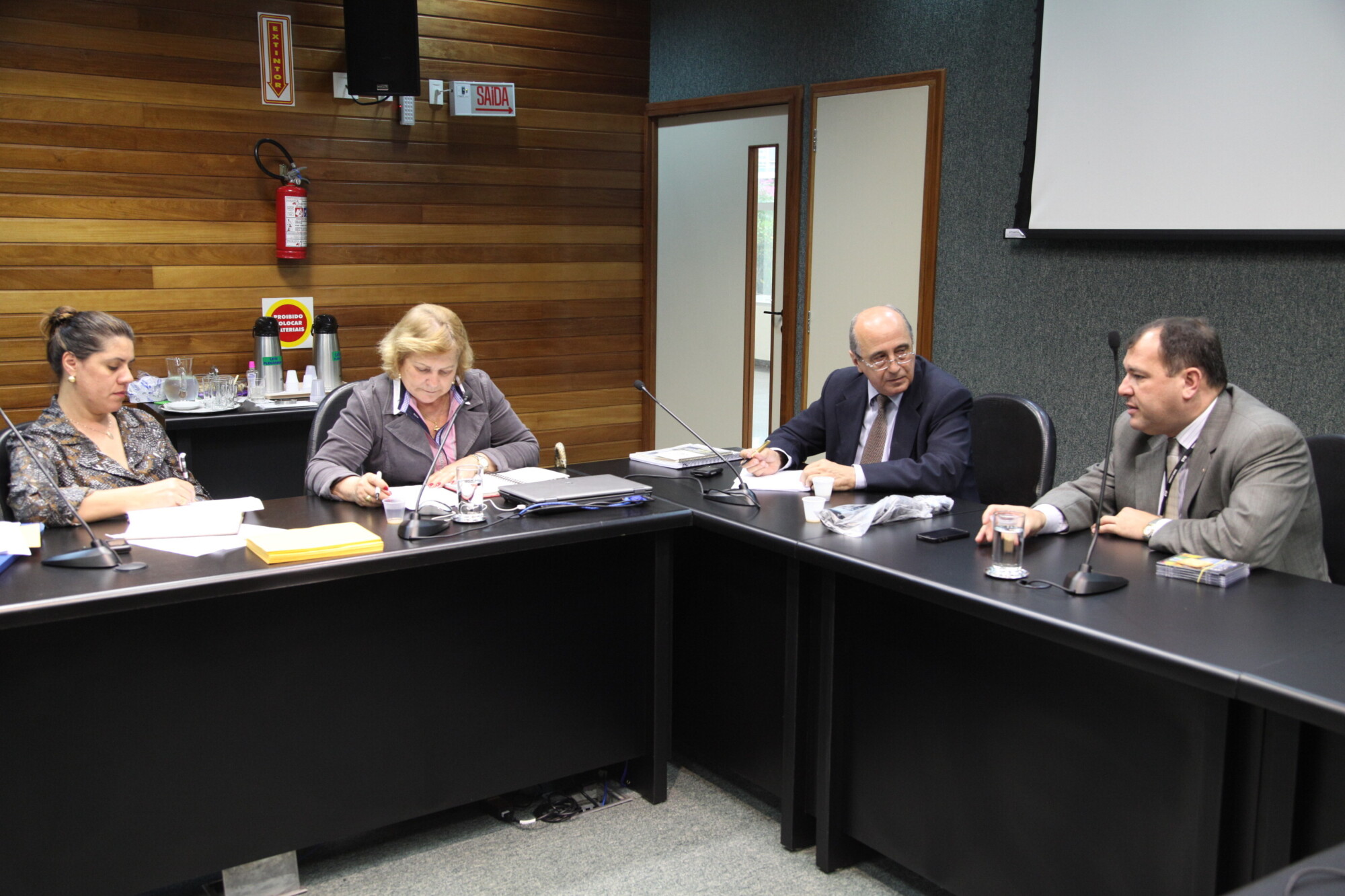 Audiência vai ouvir pesquisadores sobre violações de direitos humanos em SC