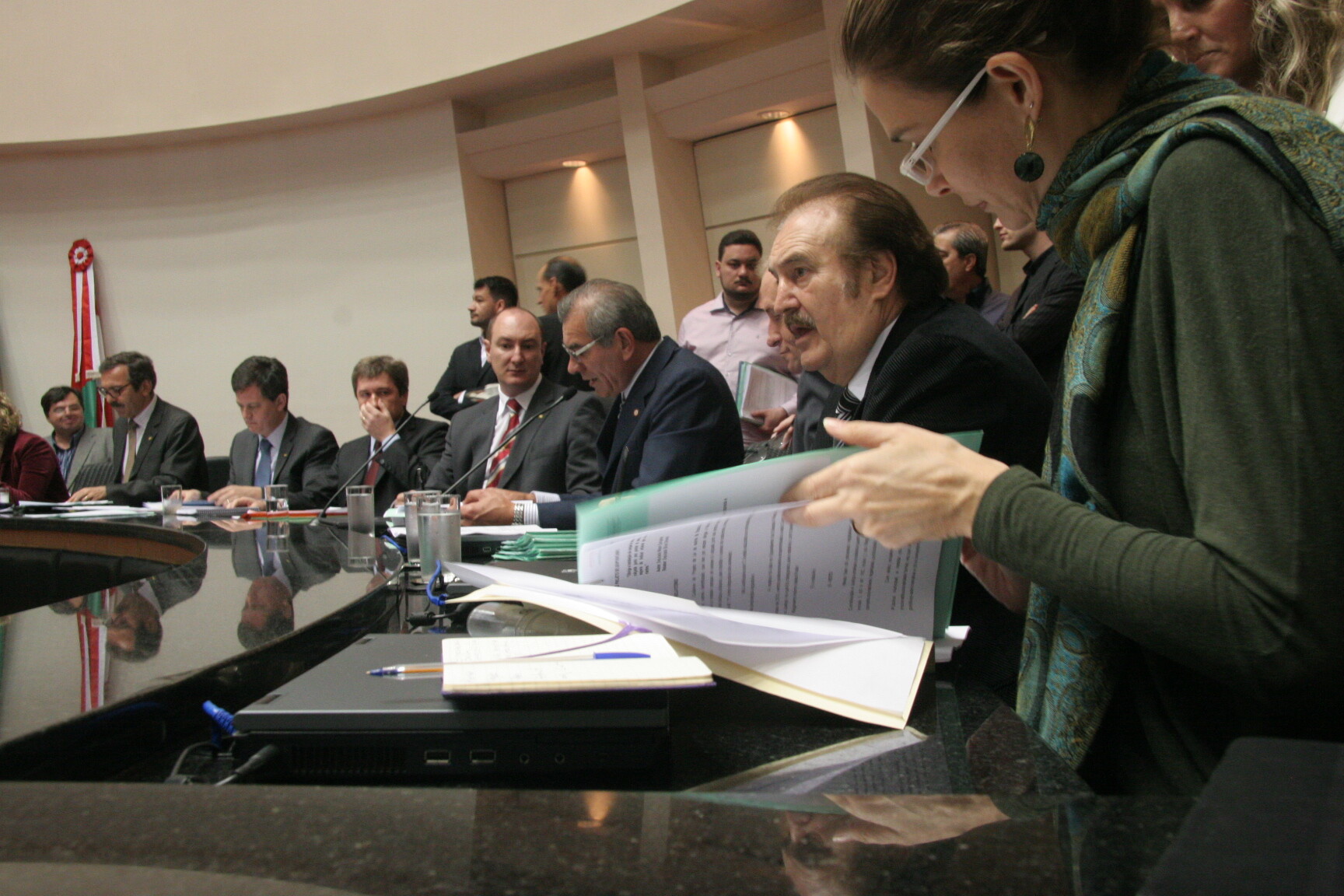 CCJ aprova CPI das Águas, mas limita investigação ao município de Palhoça