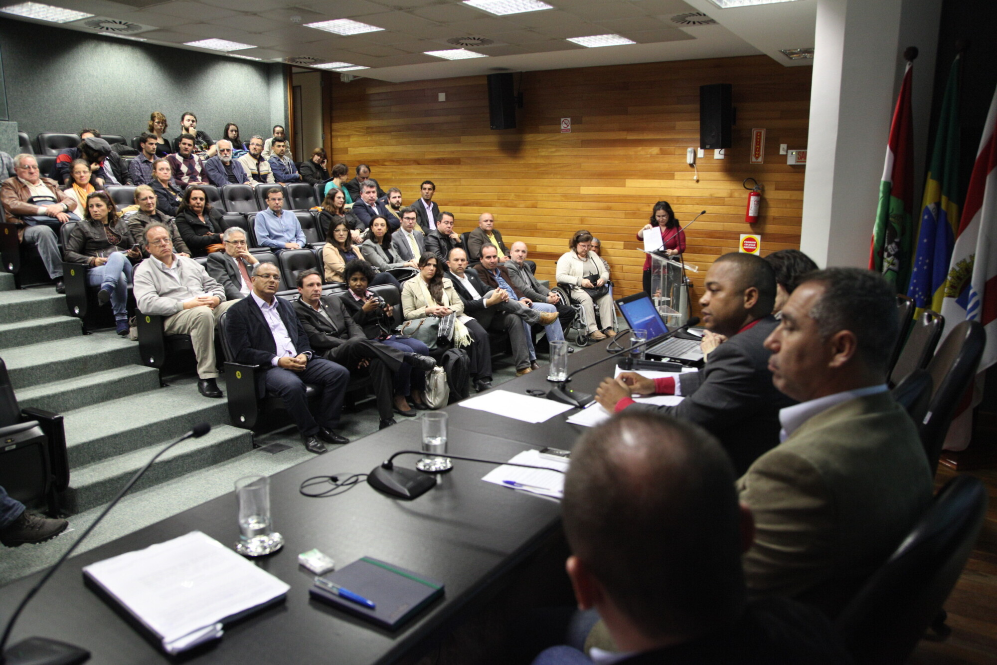 SCPar e prefeitura têm projetos distintos para aterro da Baía Sul de Florianópolis