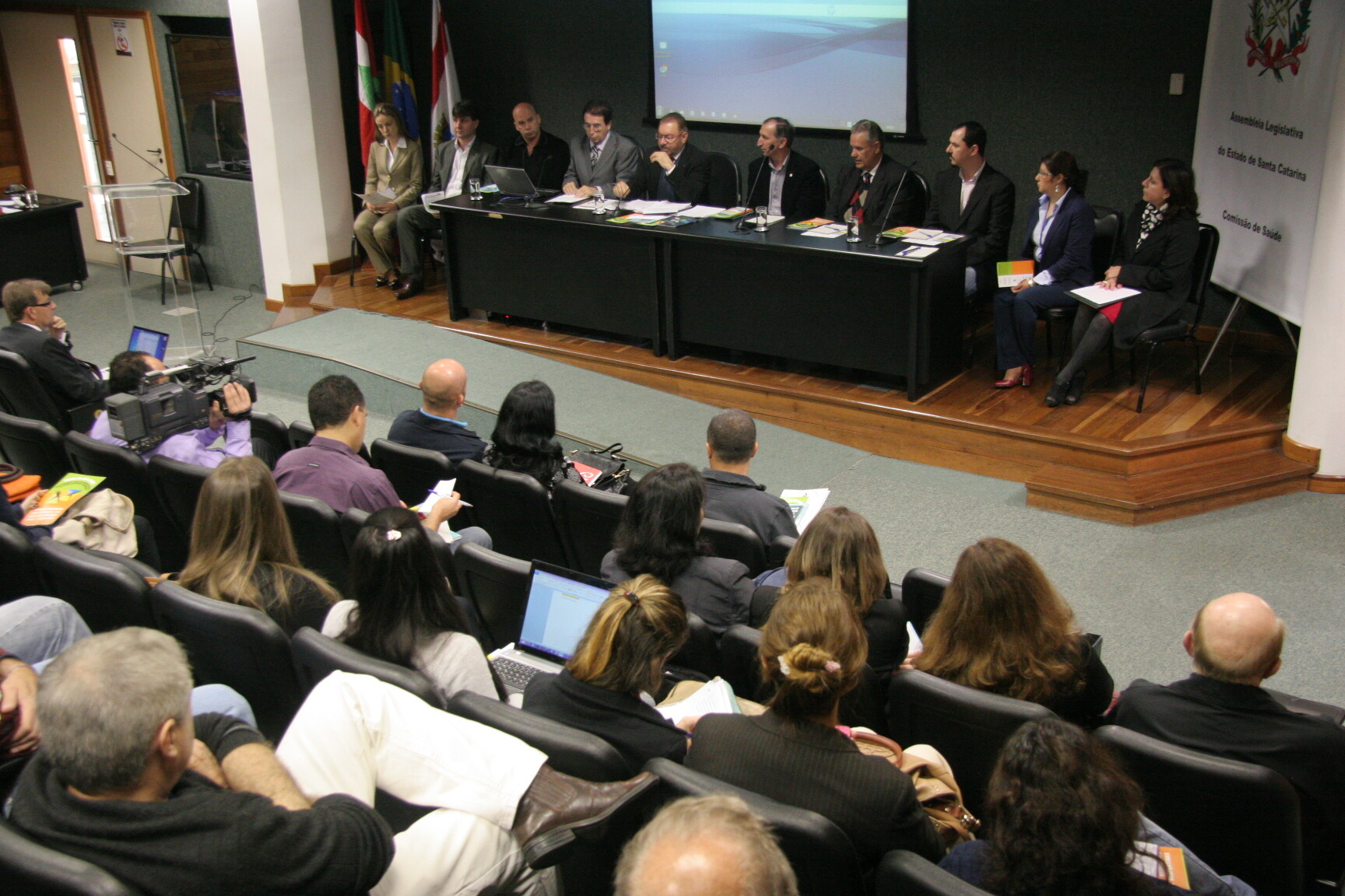 Audiência discute promoção da saúde nas academias e uso de anabolizantes