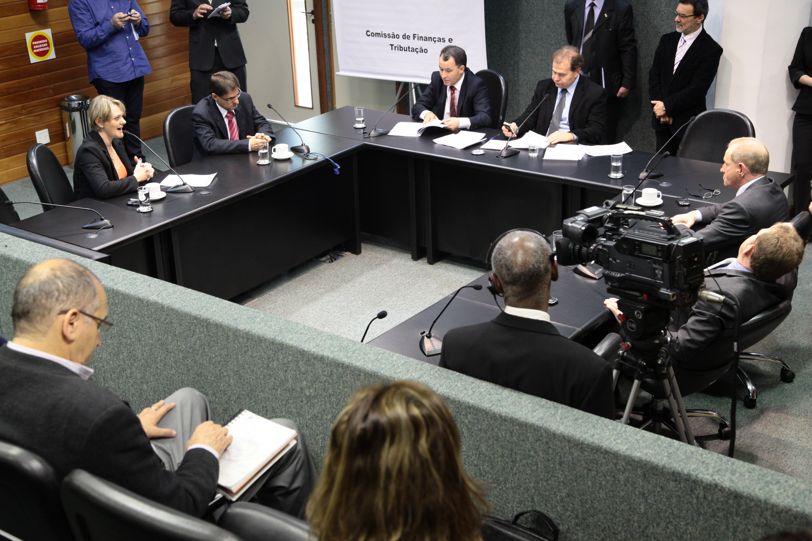 Reunião da Comissão de Finanças e Tributação. Foto: Miriam Zomer/ Agência AL
