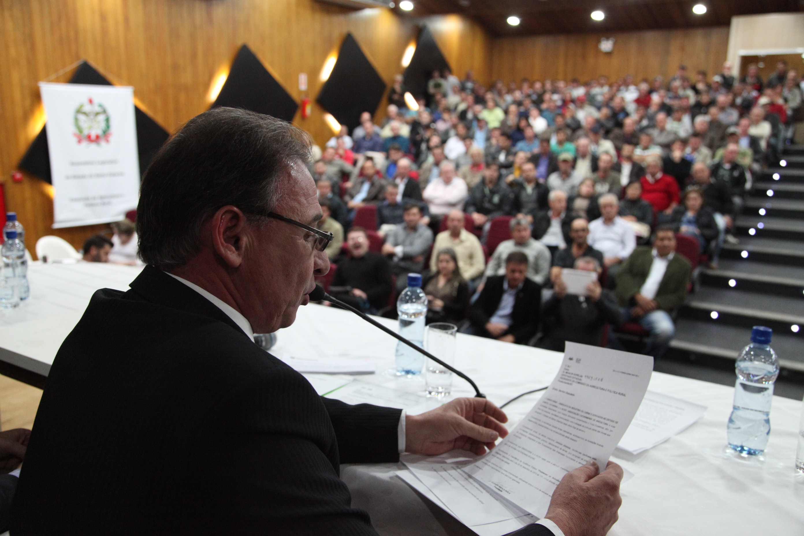 Audiência Pública em Nova Veneza debateu os problemas na avicultura de Santa Catarina