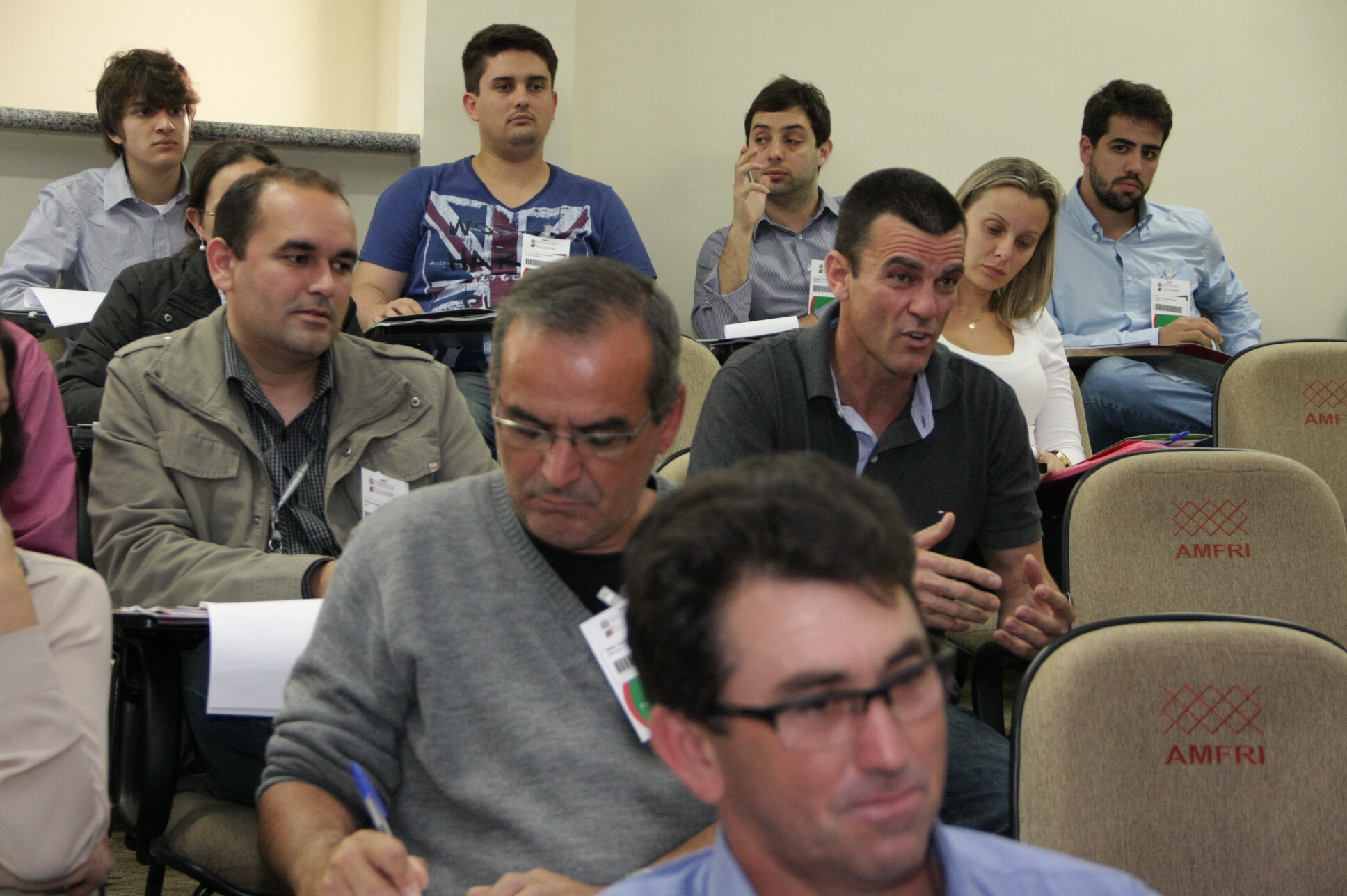 Escola do Legislativo oferece capacitação para servidores da Foz do Rio Itajaí