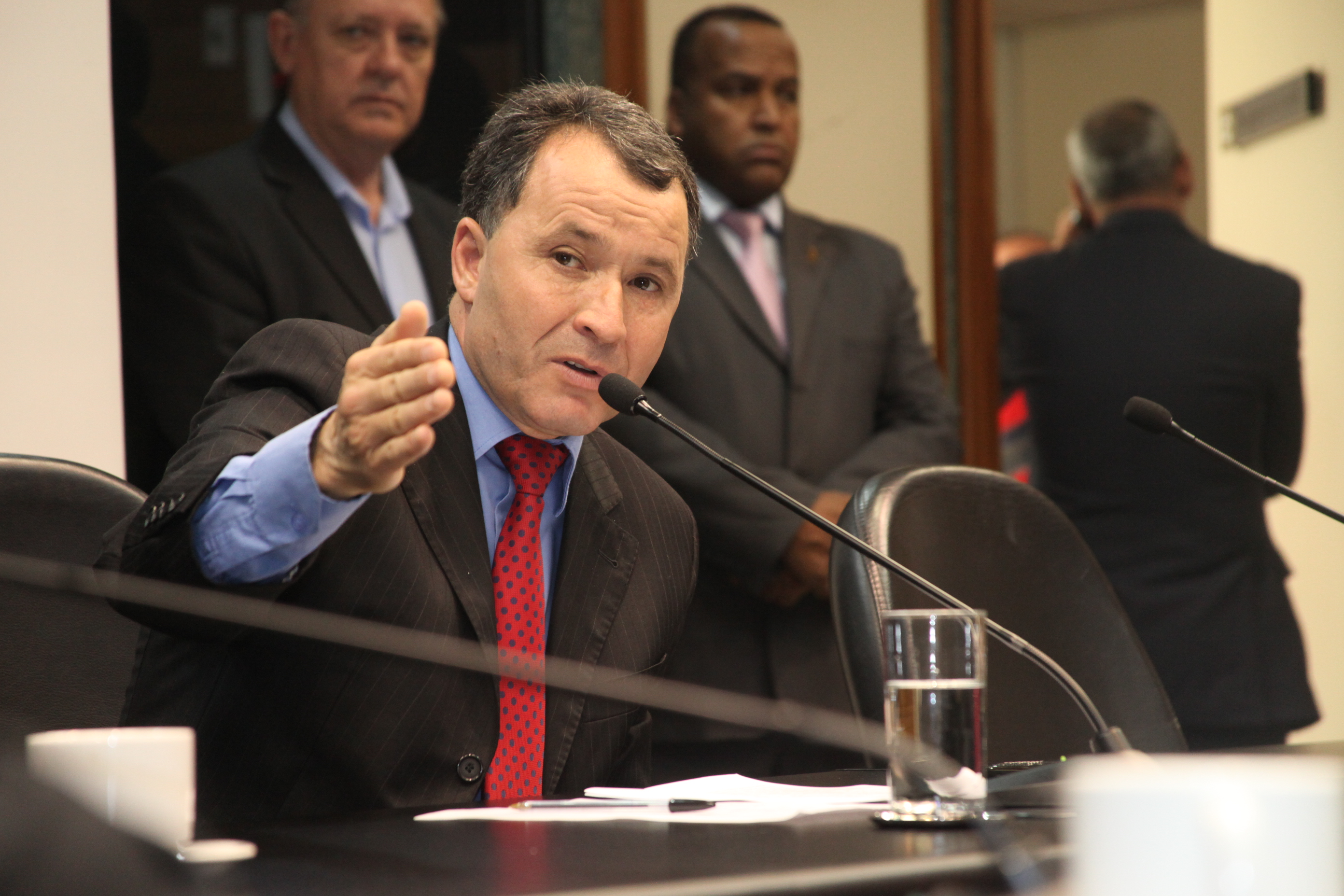 Deputado Darci de Matos (PSD). Reunião da Comissão de Finanças e Tributação. Foto: Leonardo Gonçalves / Agência AL
