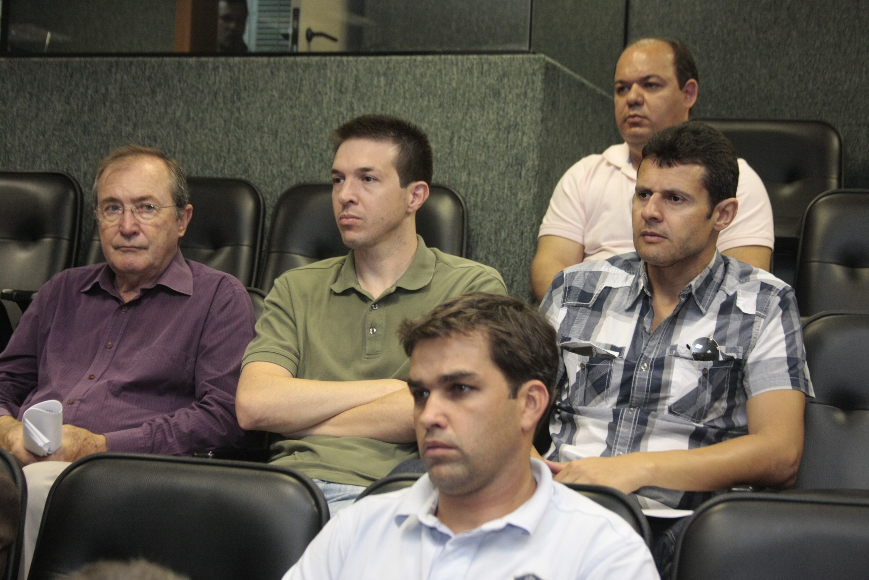 Reunião para debater o PL 243.7/2013 - Comercialização de produtos ópticos. Foto: Fábio Queiroz/Agência AL