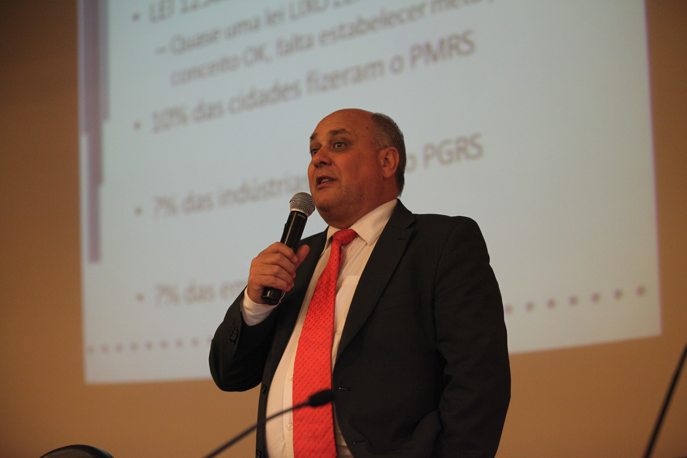Seminário Internacional Legislação para o Lixo Zero - Rodrigo Sabatini - Foto: Solon Soares